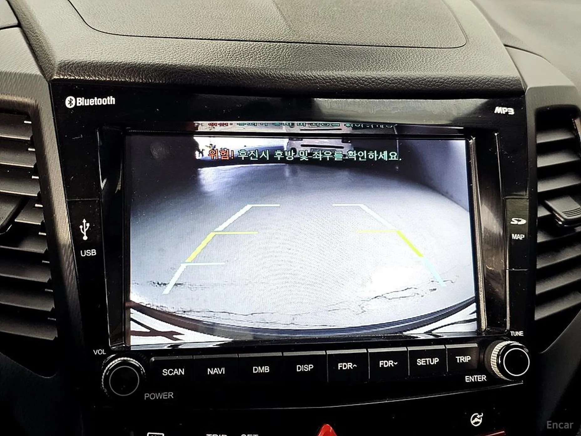 KG Mobility (SsangYong) Tivoli Air превью 14