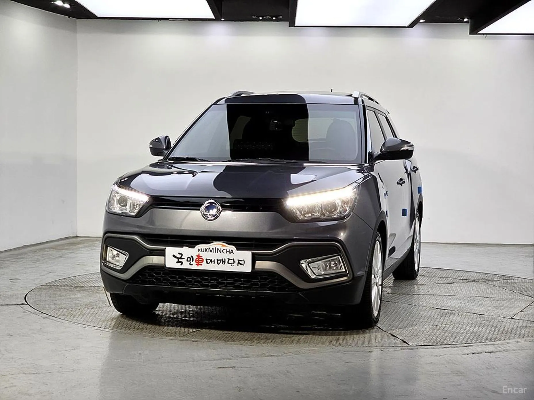 KG Mobility (SsangYong) Tivoli Air превью 2