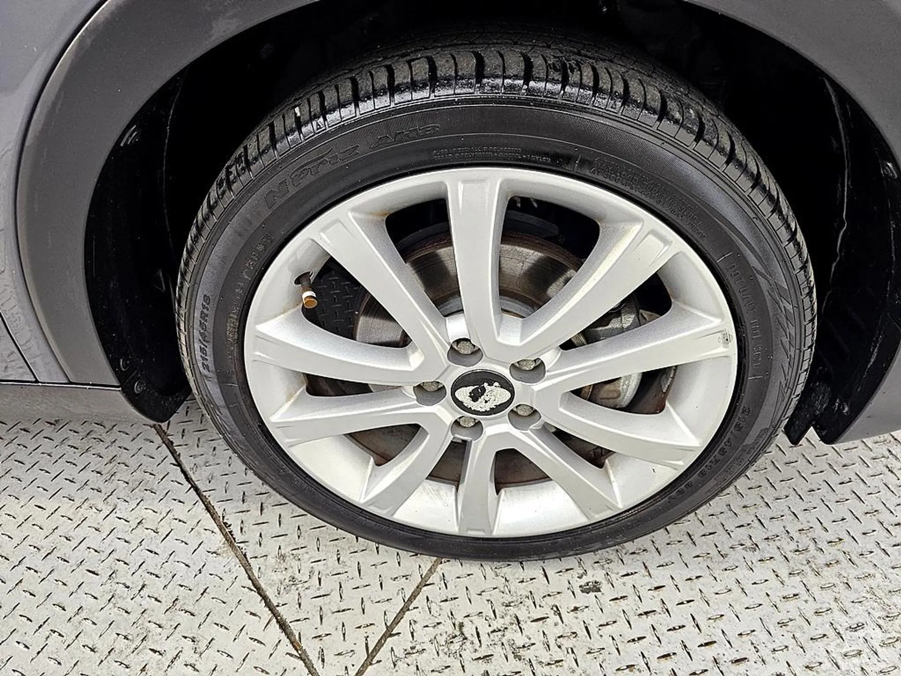 KG Mobility (SsangYong) Tivoli Air превью 20