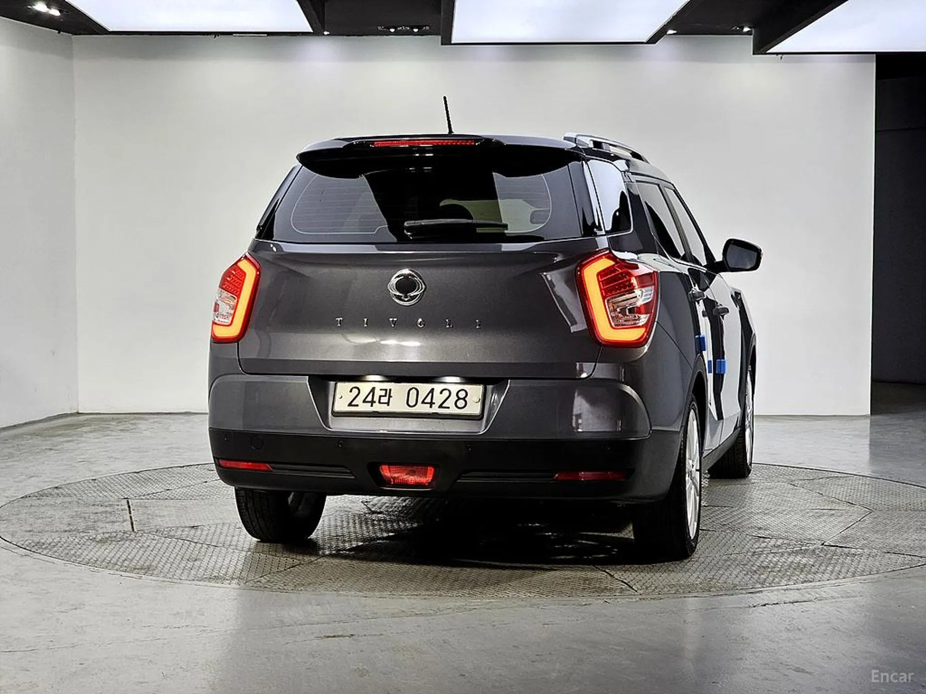 KG Mobility (SsangYong) Tivoli Air превью 3