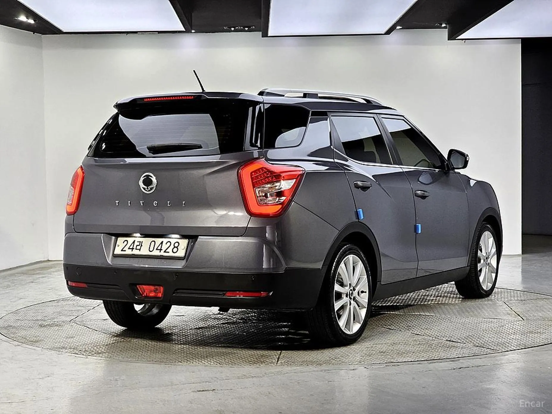 KG Mobility (SsangYong) Tivoli Air превью 4
