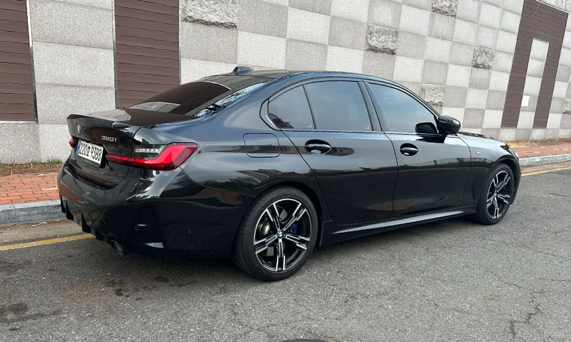 BMW 3 Series (G20) превью 5