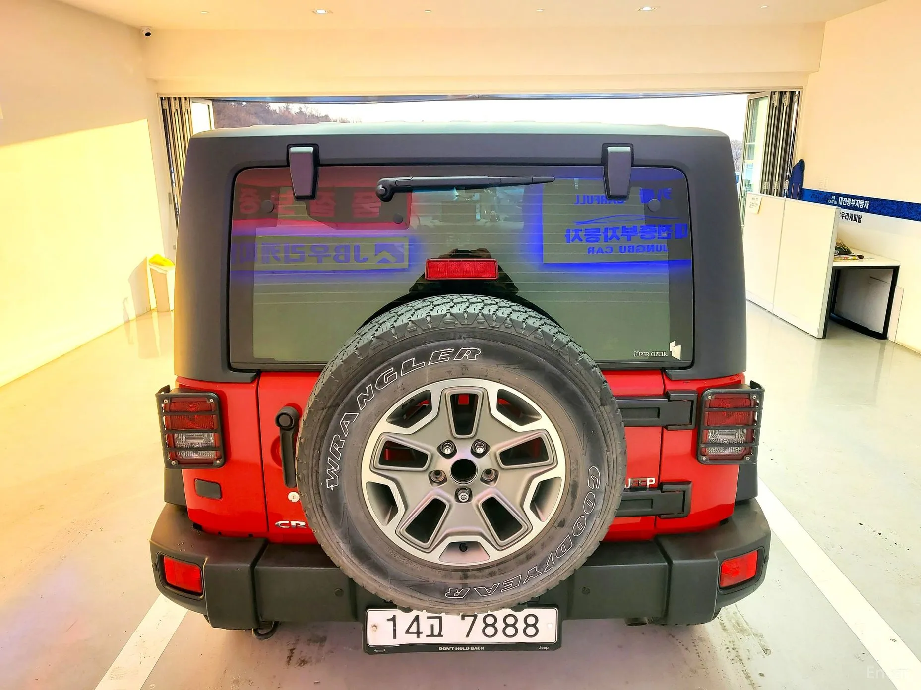 Jeep Wrangler (JK) превью 8