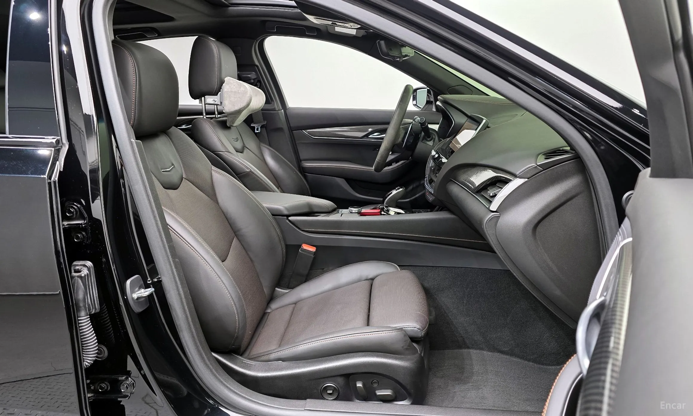 Cadillac CT5 превью 10