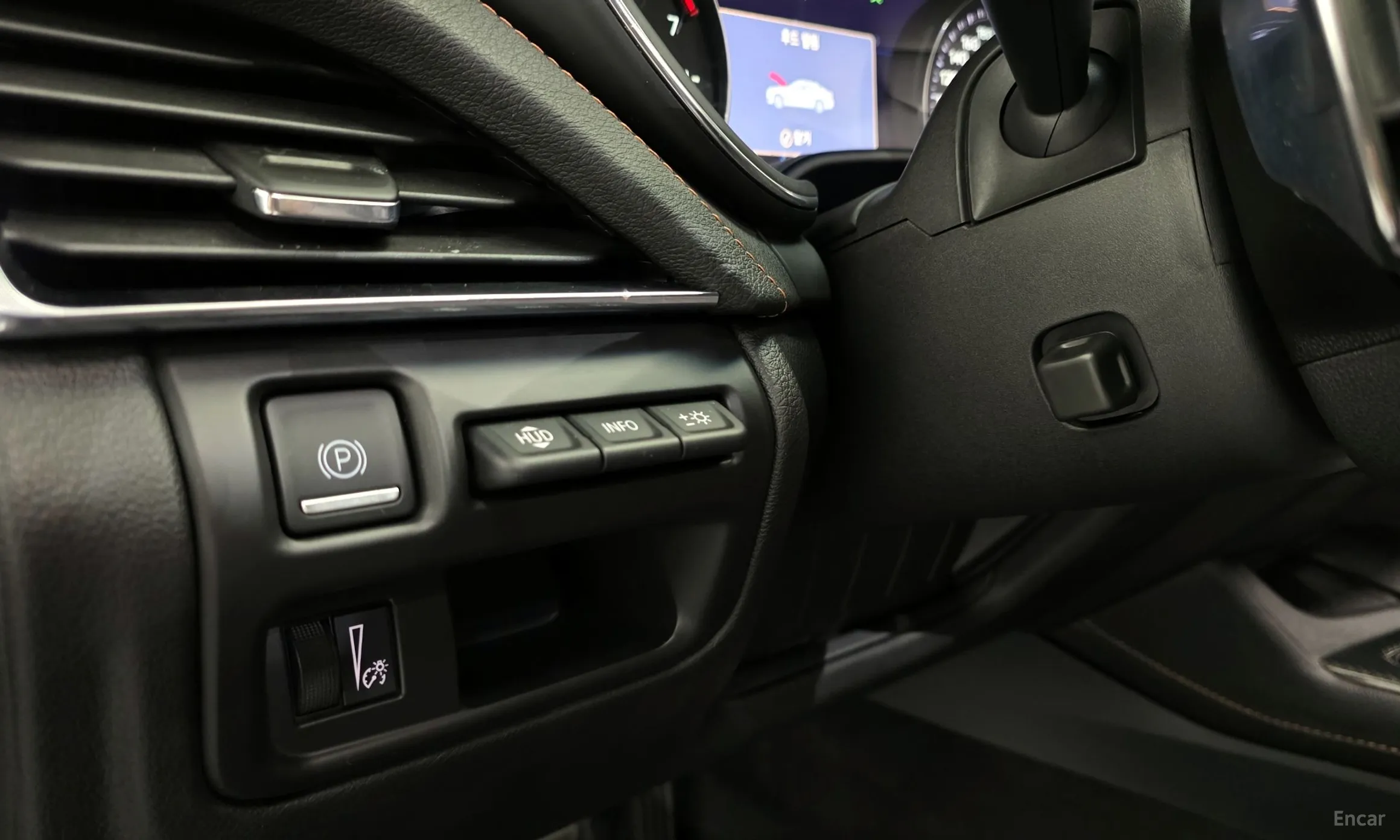 Cadillac CT5 превью 18