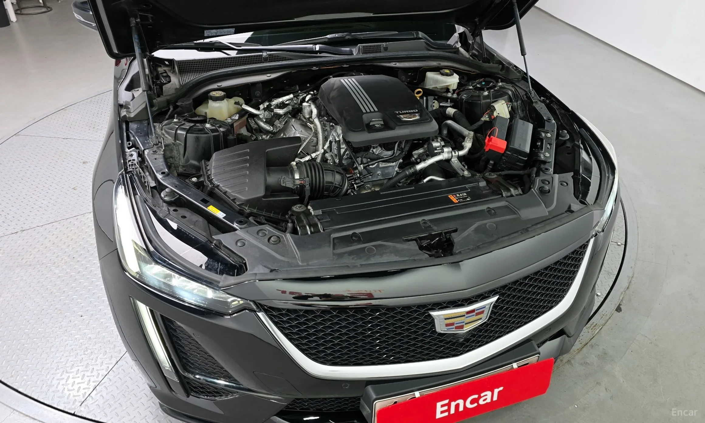 Cadillac CT5 превью 6