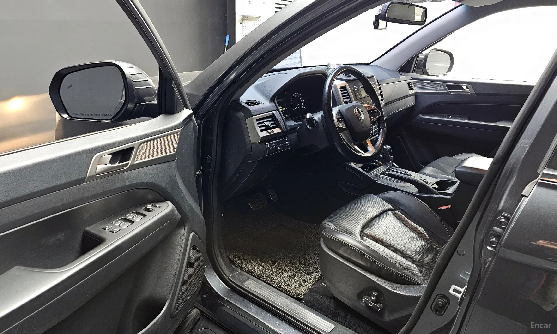 KG Mobility (SsangYong) Rexton Sports превью 10