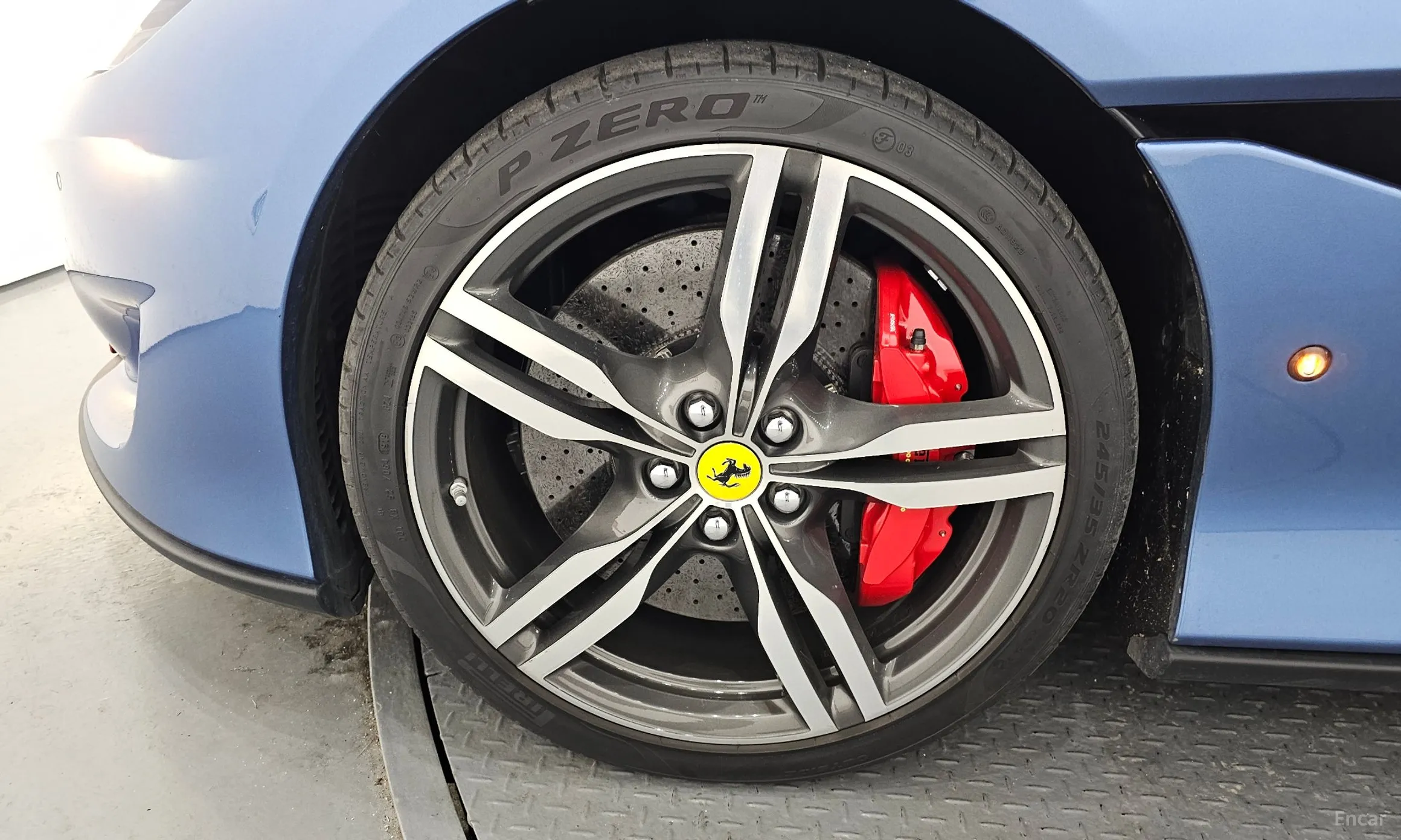 Ferrari Portofino превью 5