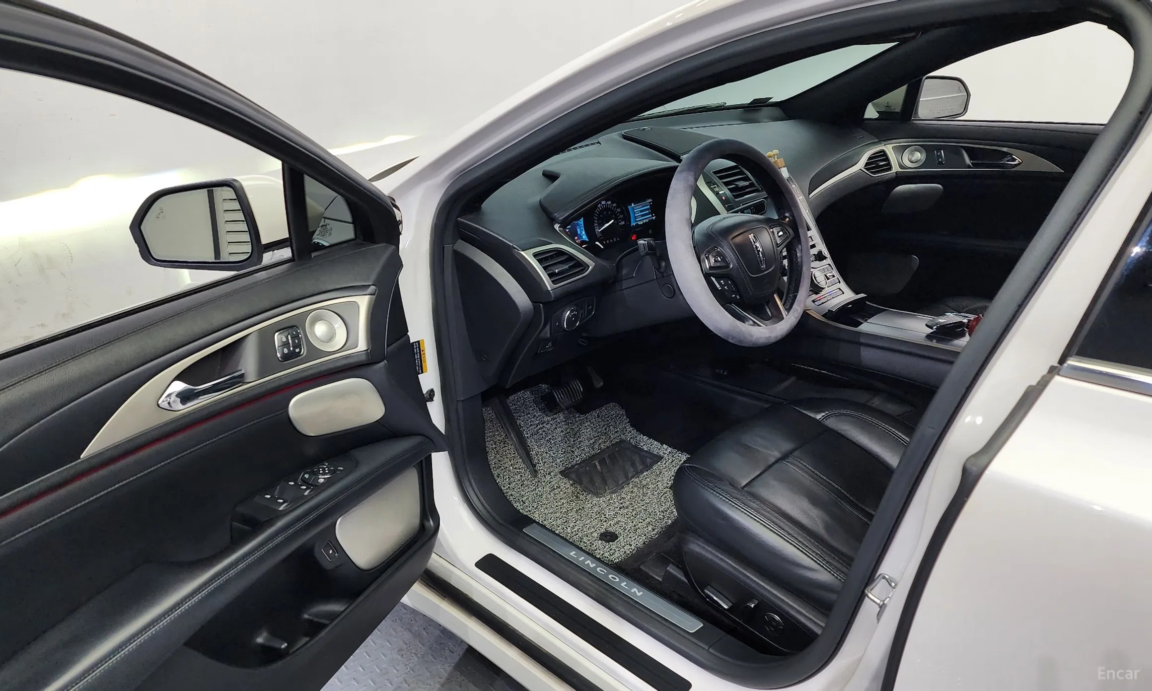 Lincoln New MKZ превью 10