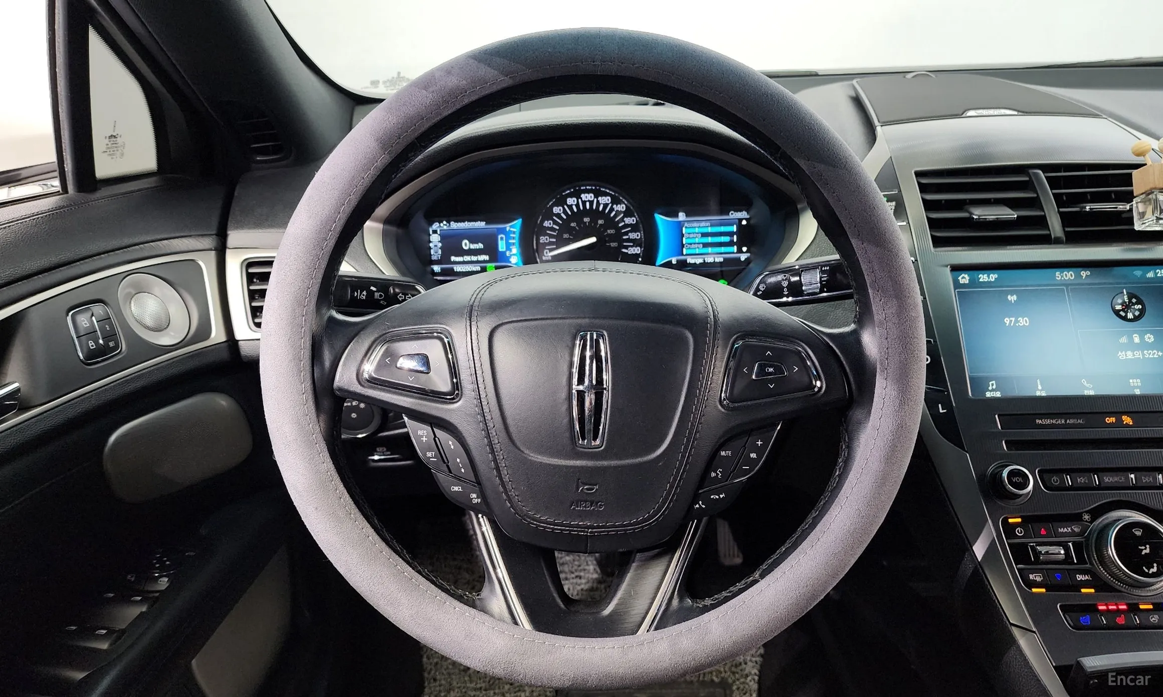 Lincoln New MKZ превью 14