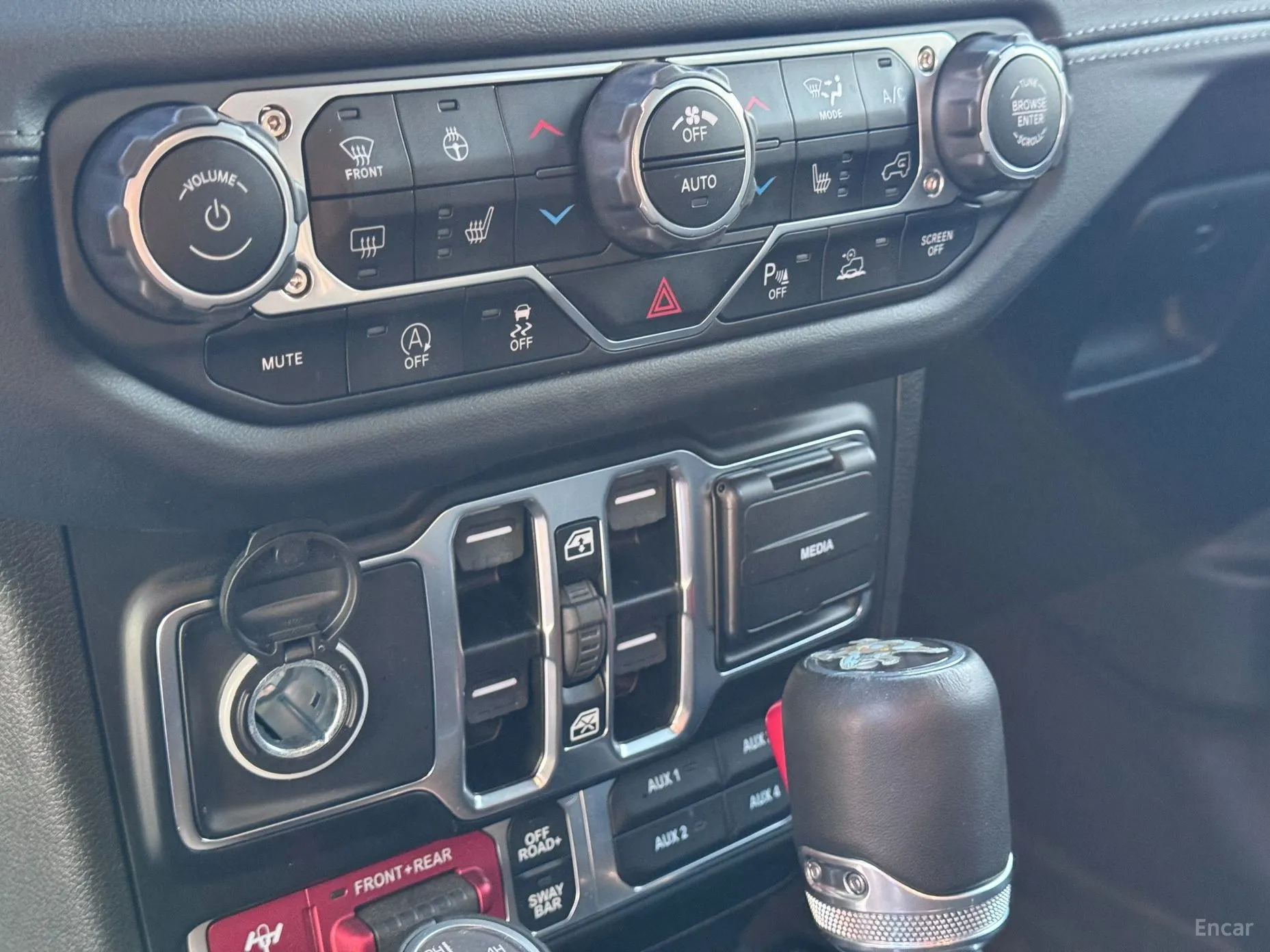 Jeep Wrangler (JL) превью 13