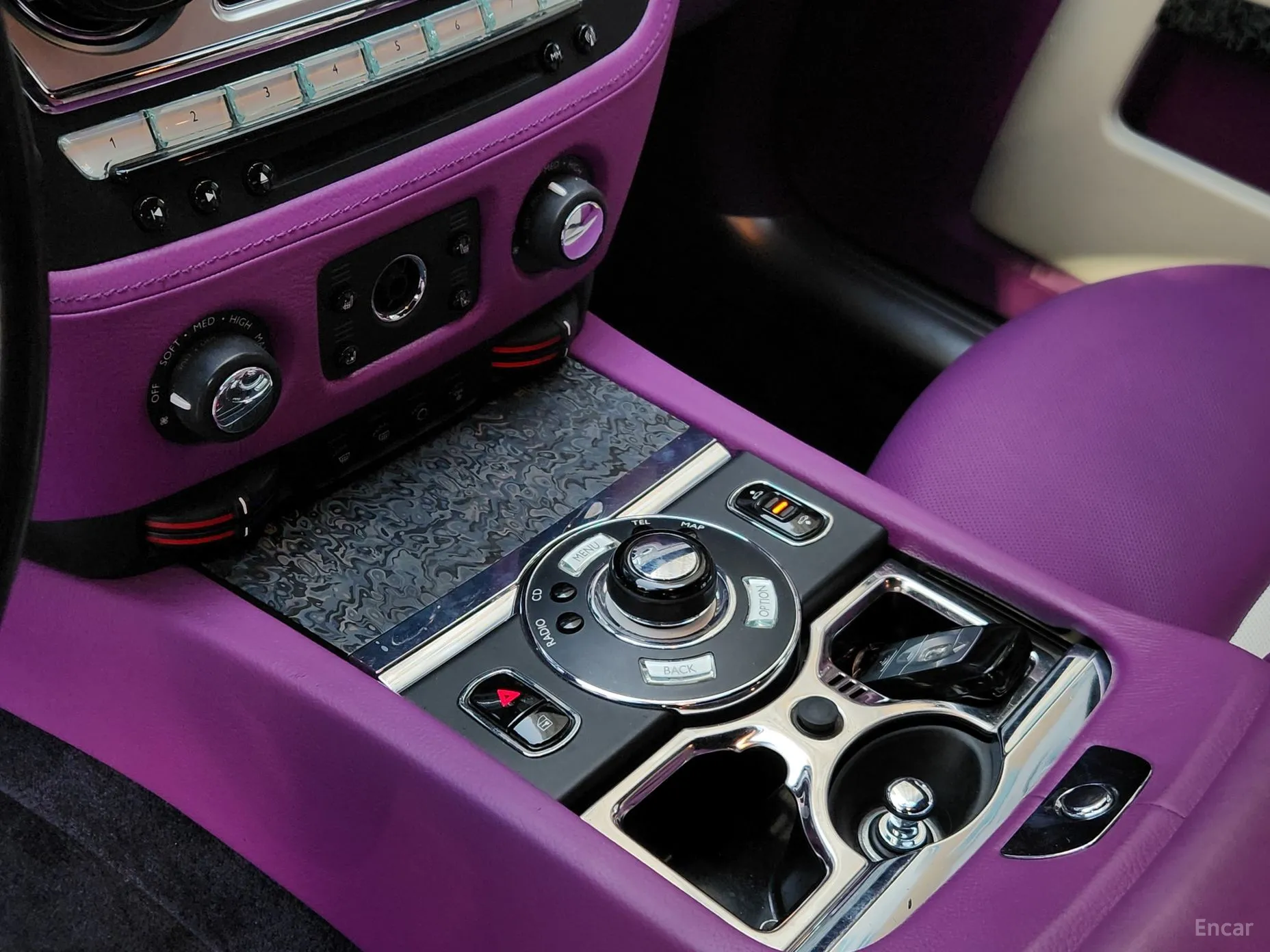 Rolls-Royce Ghost превью 12
