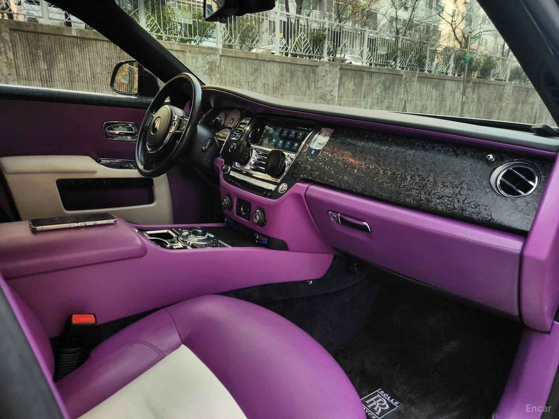 Rolls-Royce Ghost превью 20