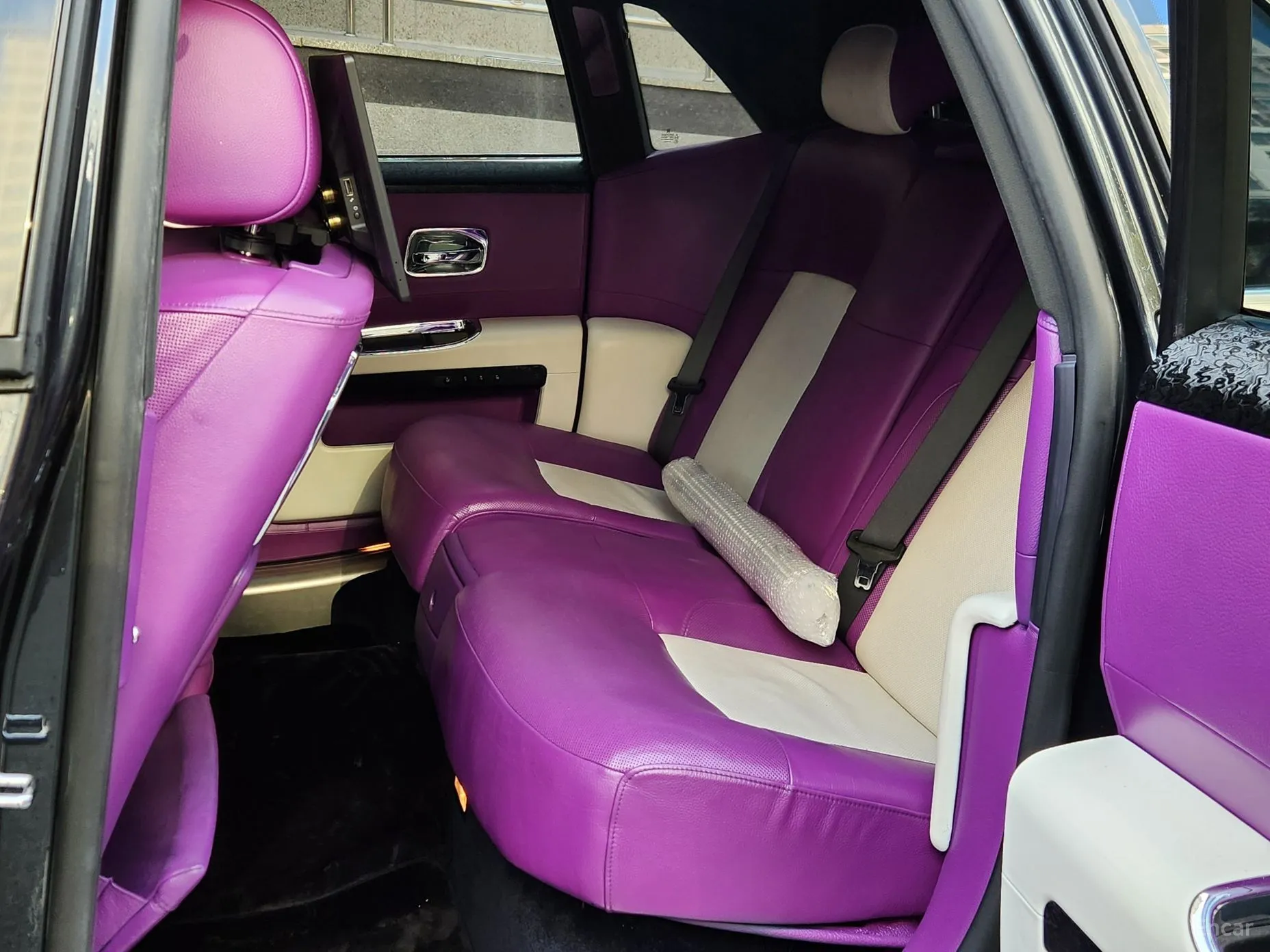 Rolls-Royce Ghost превью 9