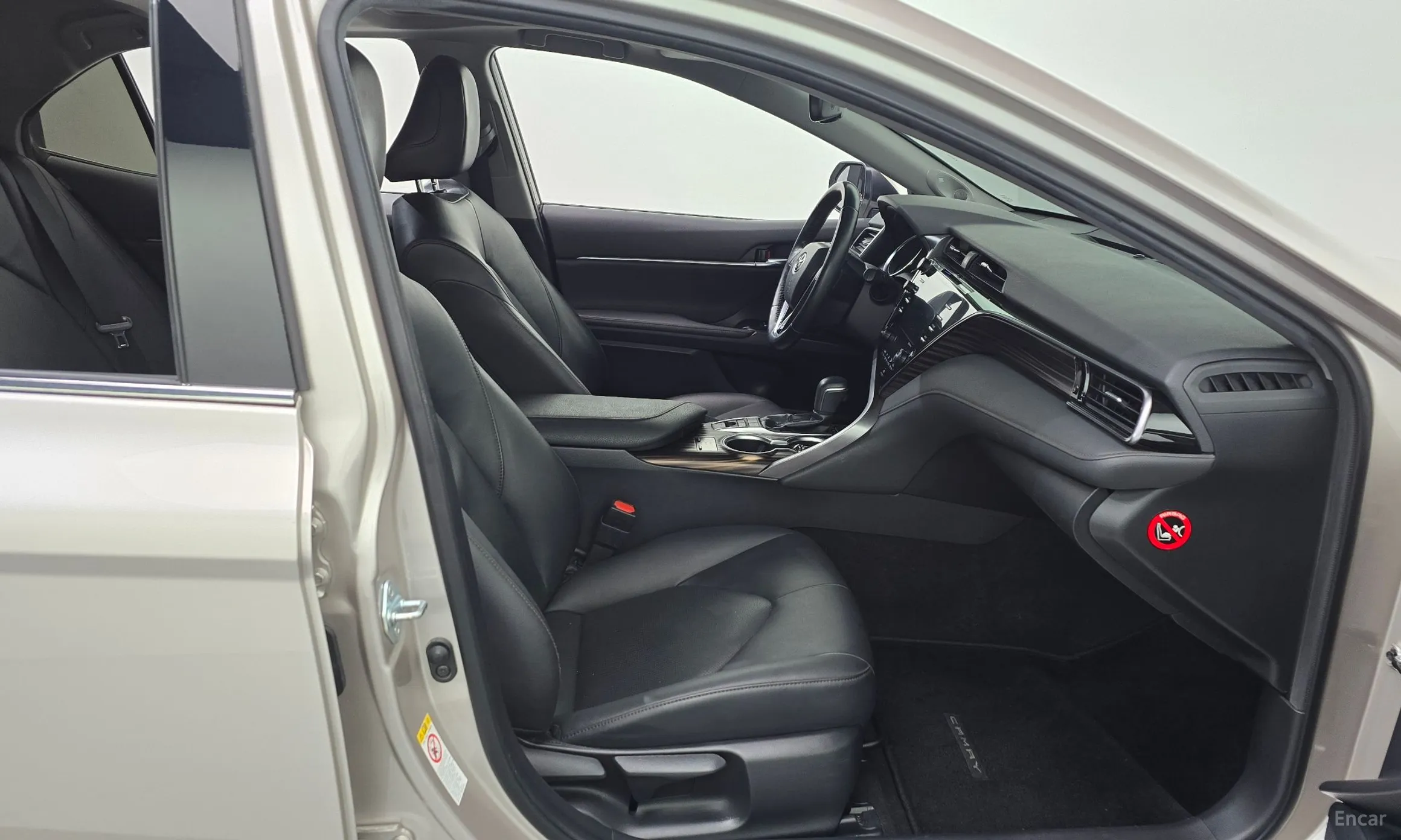 Toyota Camry (XV70) превью 11