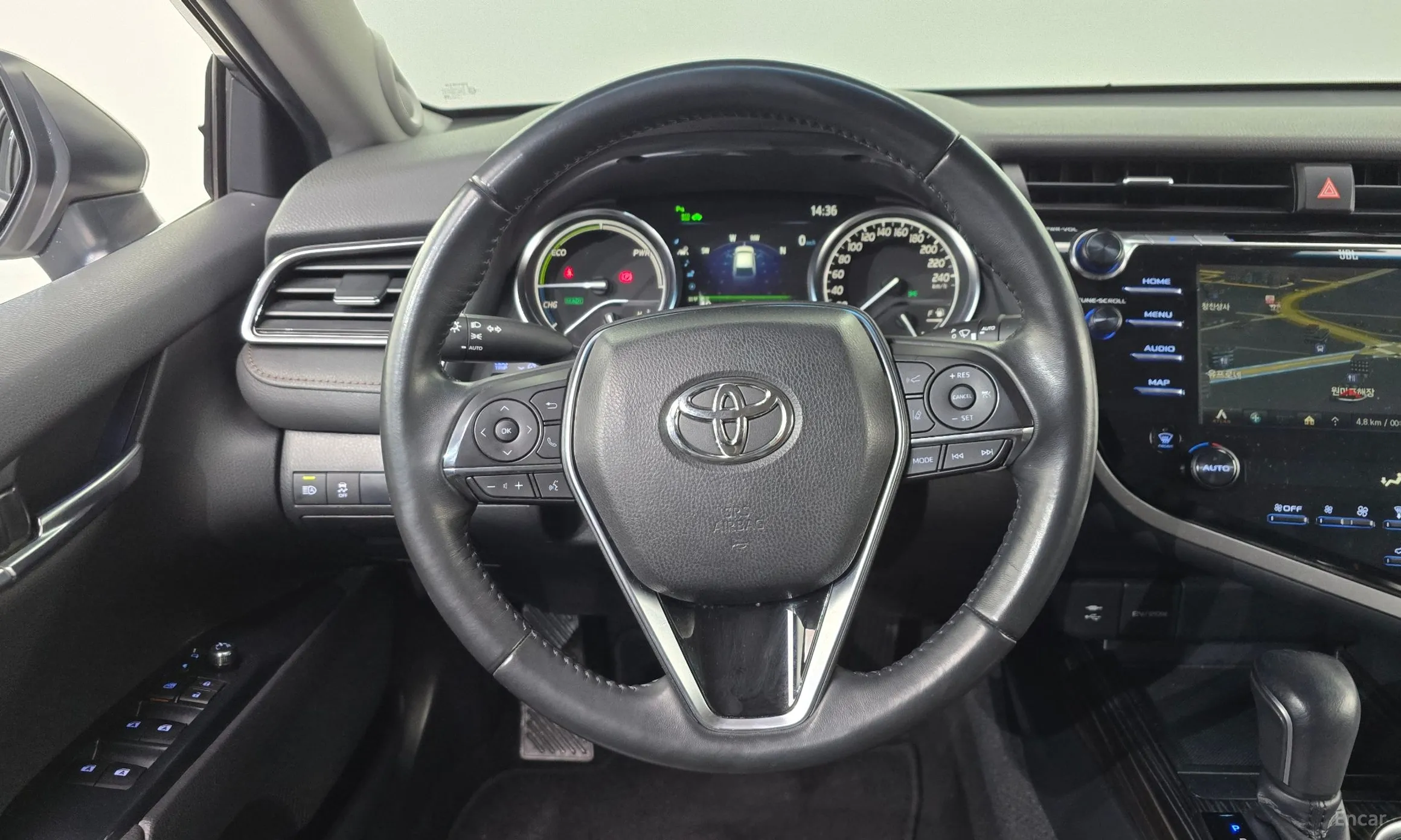 Toyota Camry (XV70) превью 13