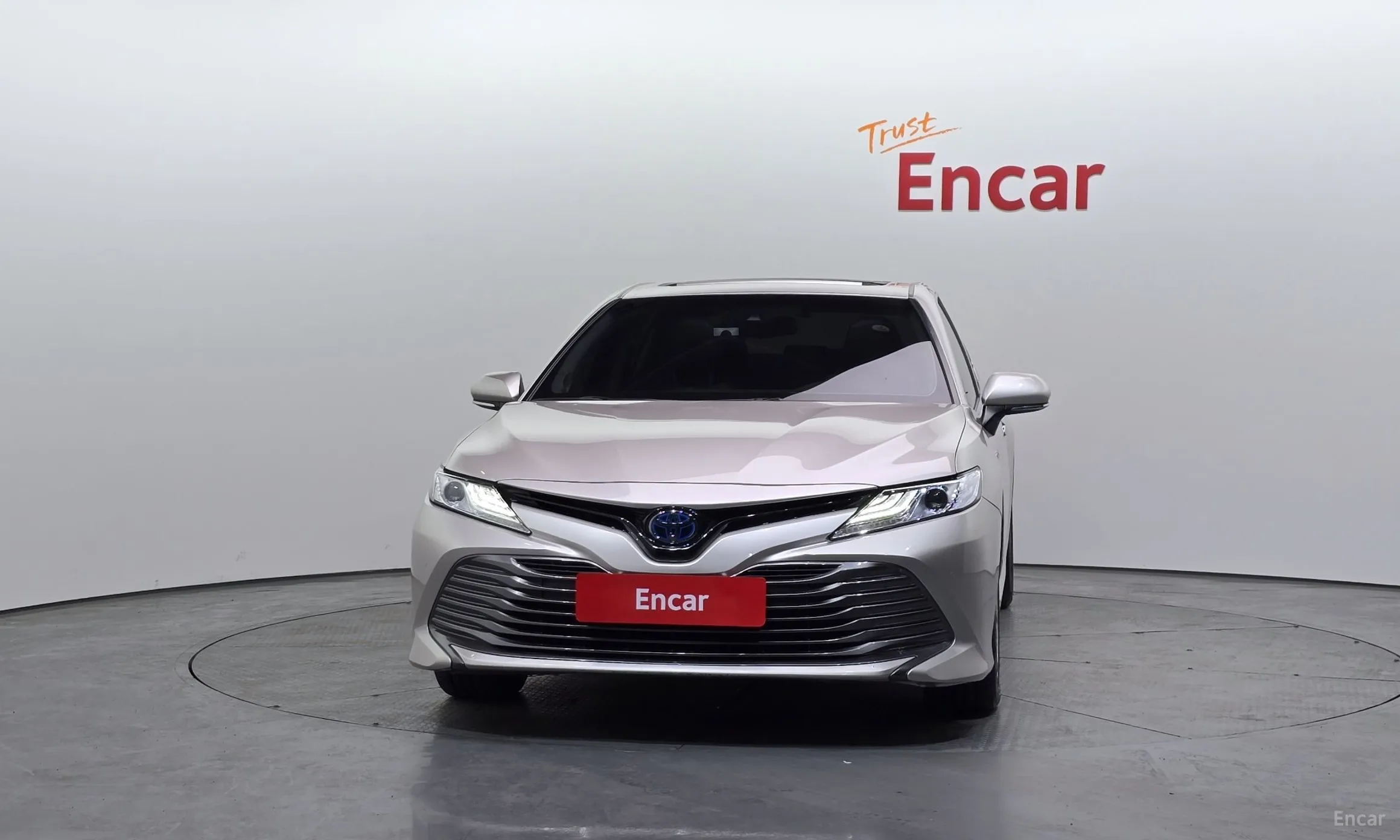 Toyota Camry (XV70) превью 3