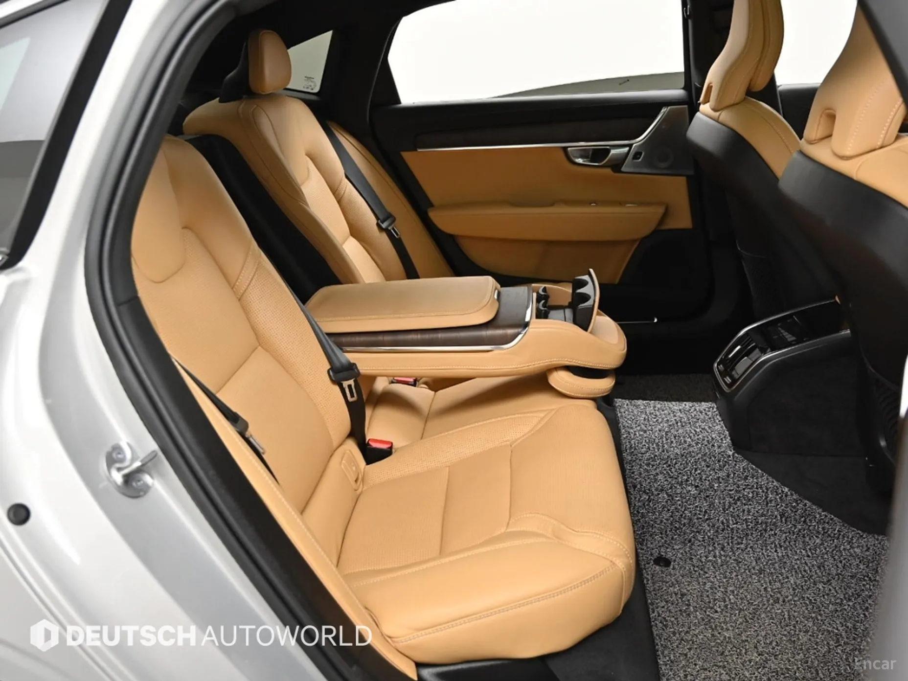 Volvo S90 превью 12