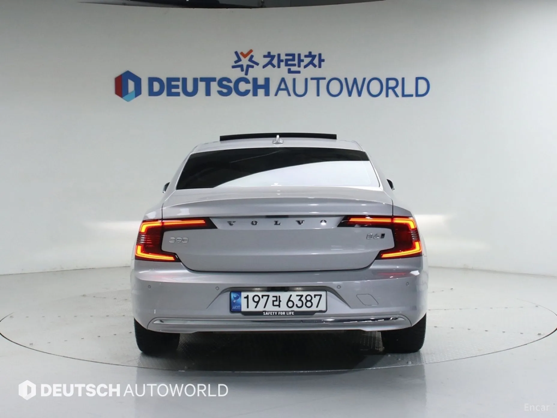 Volvo S90 превью 4