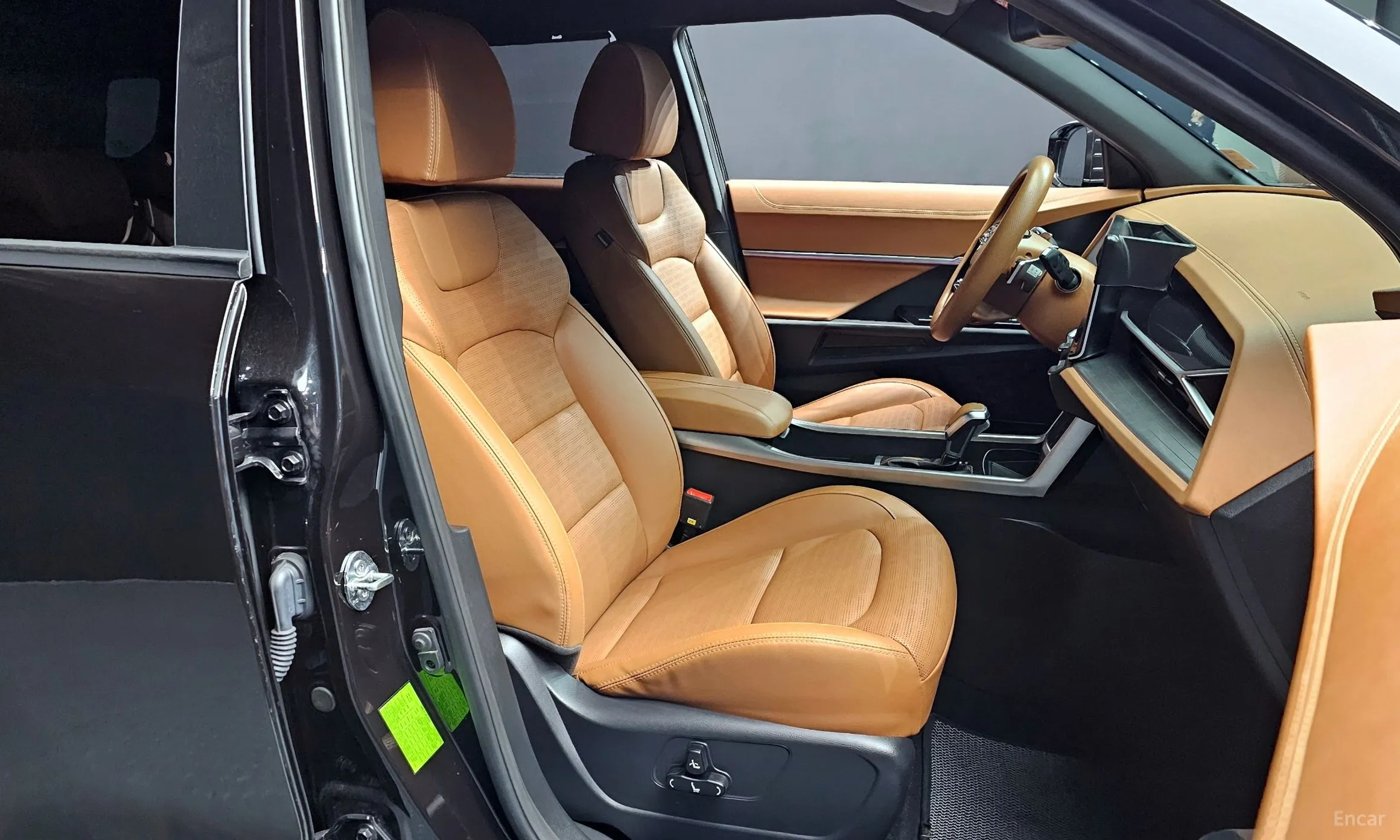 KG Mobility (SsangYong) Torres превью 10