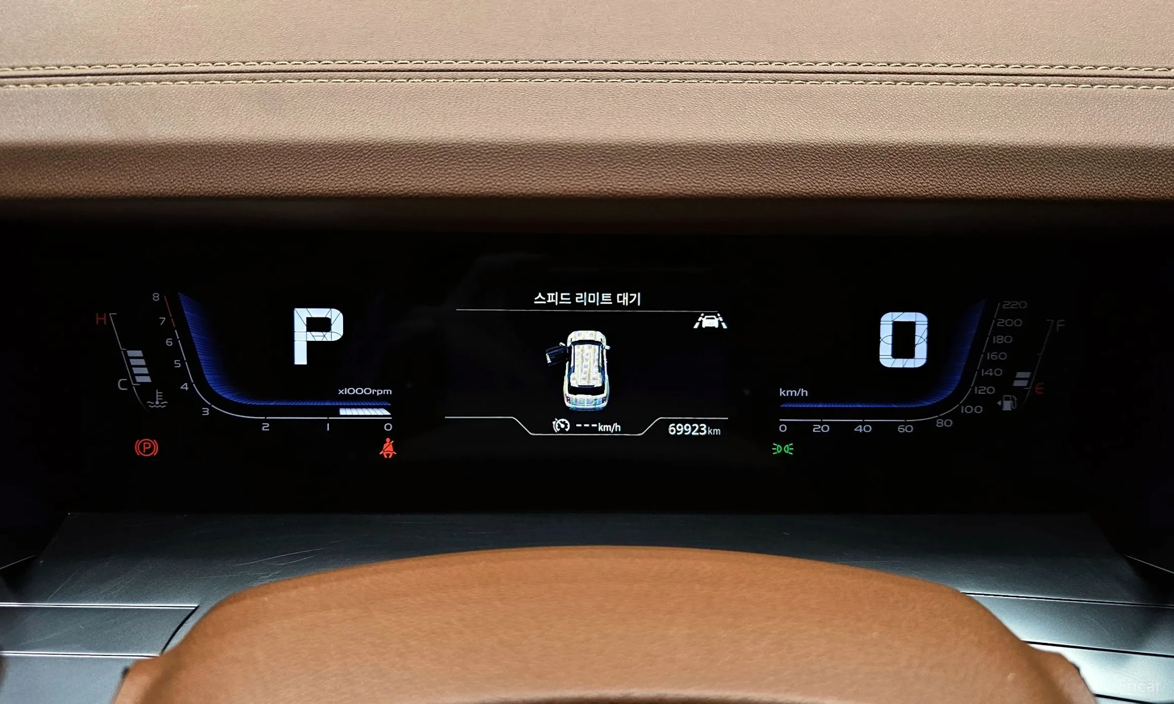 KG Mobility (SsangYong) Torres превью 8