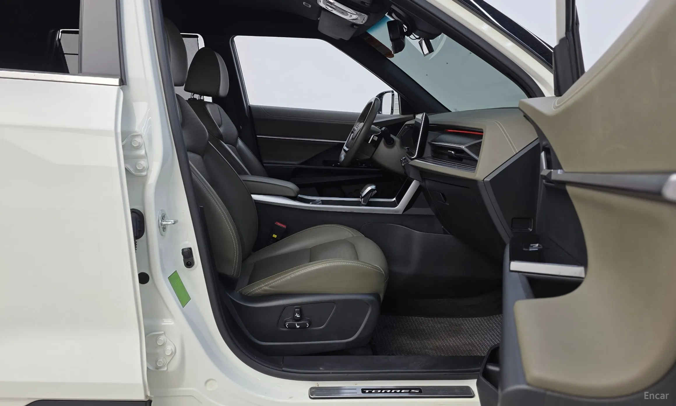 KG Mobility (SsangYong) Torres превью 11