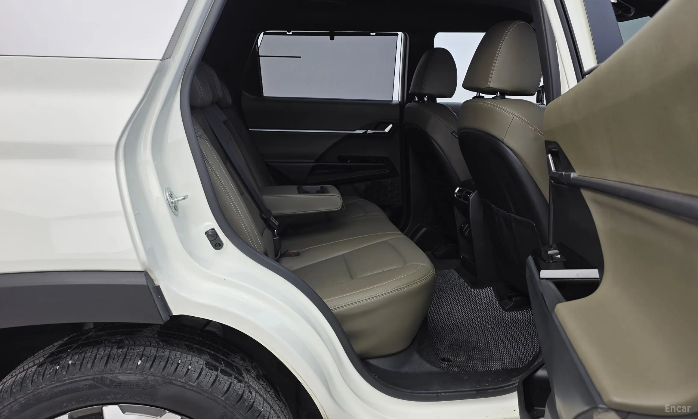 KG Mobility (SsangYong) Torres превью 12
