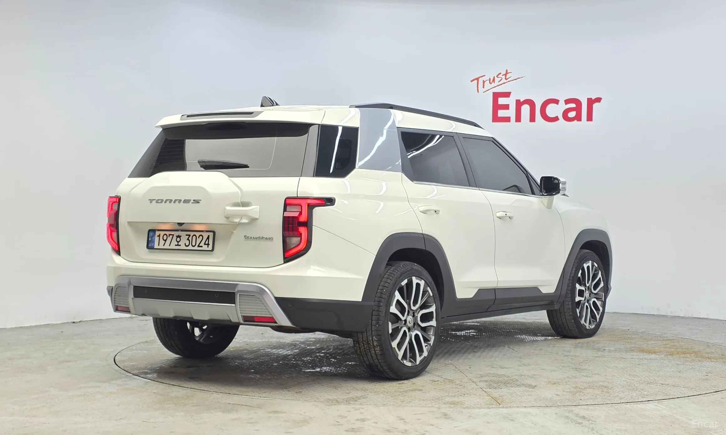 KG Mobility (SsangYong) Torres превью 2