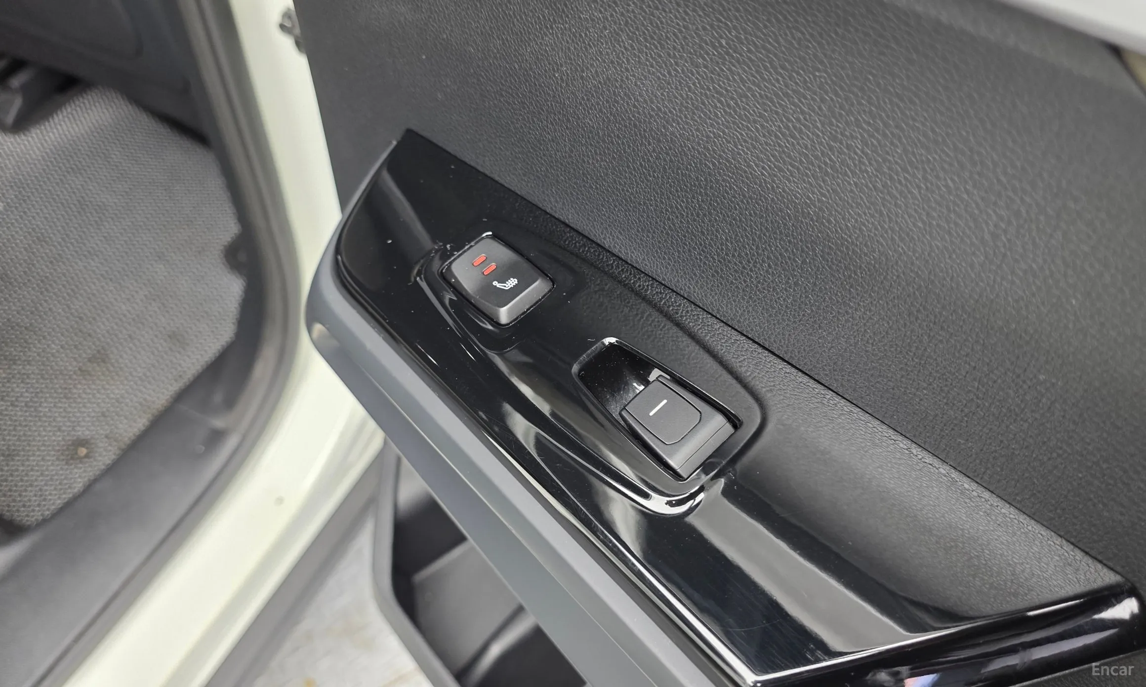 KG Mobility (SsangYong) Torres превью 19