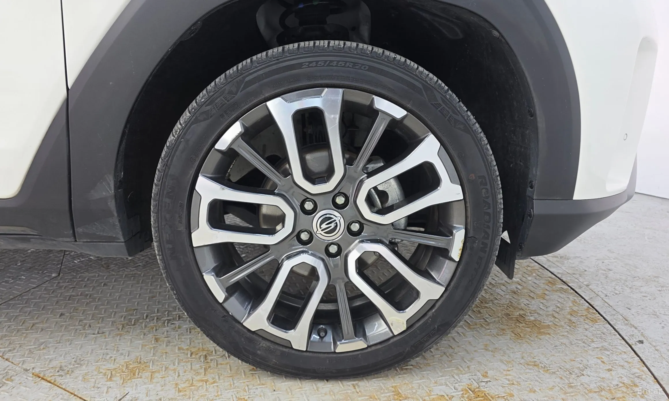 KG Mobility (SsangYong) Torres превью 5