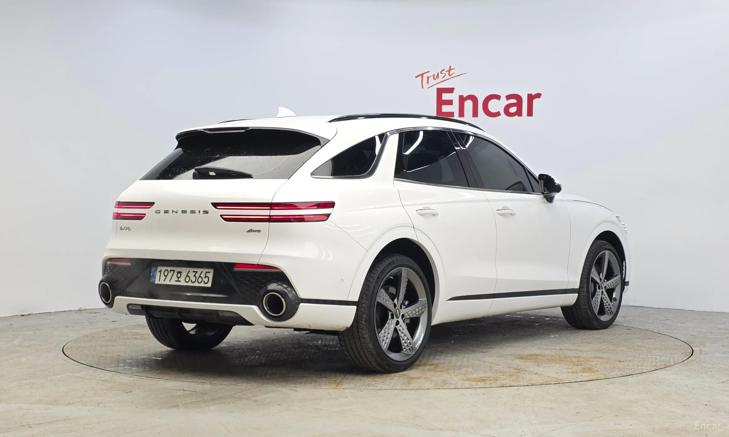 Genesis GV70 превью 2