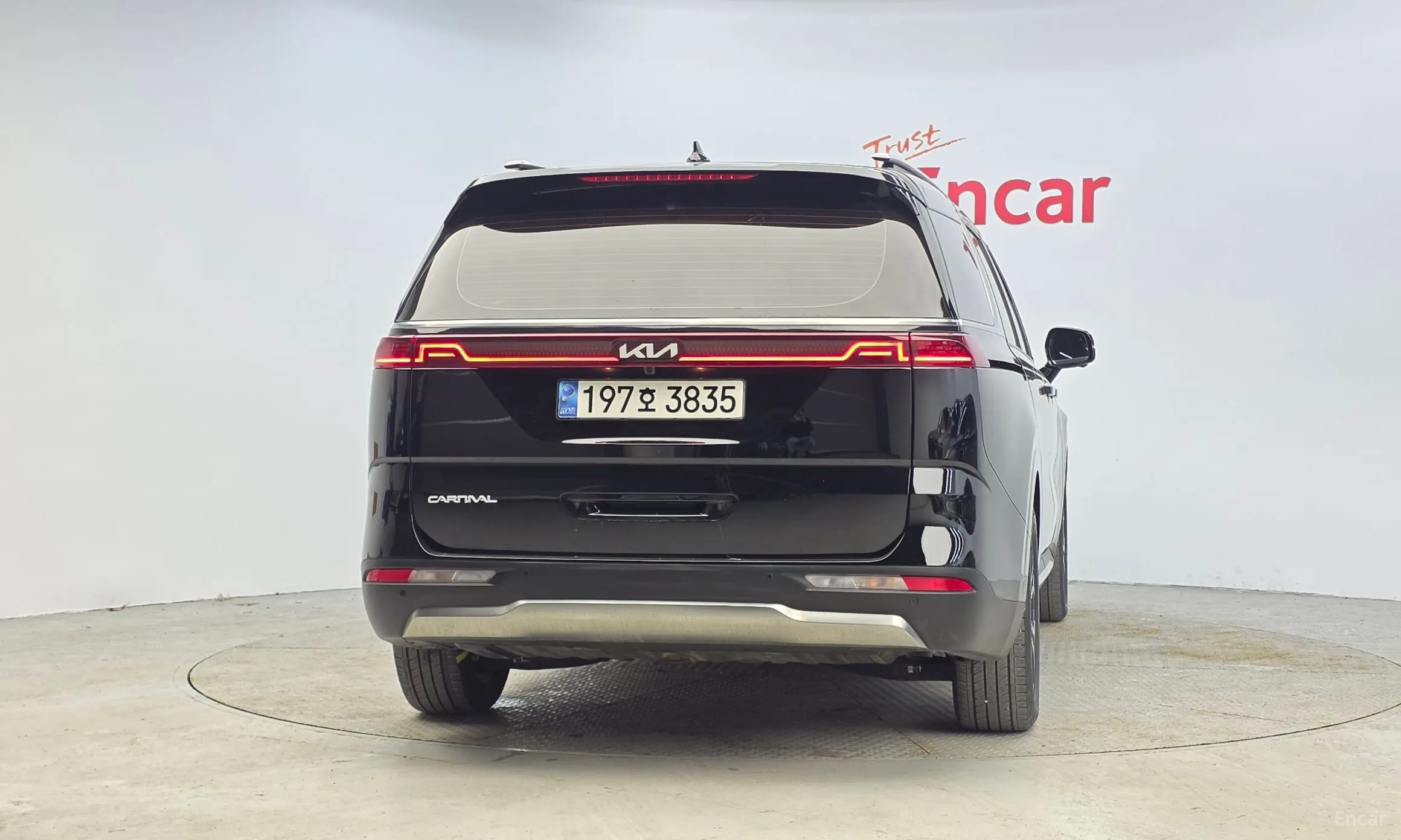 Kia Carnival Gen 4 превью 4