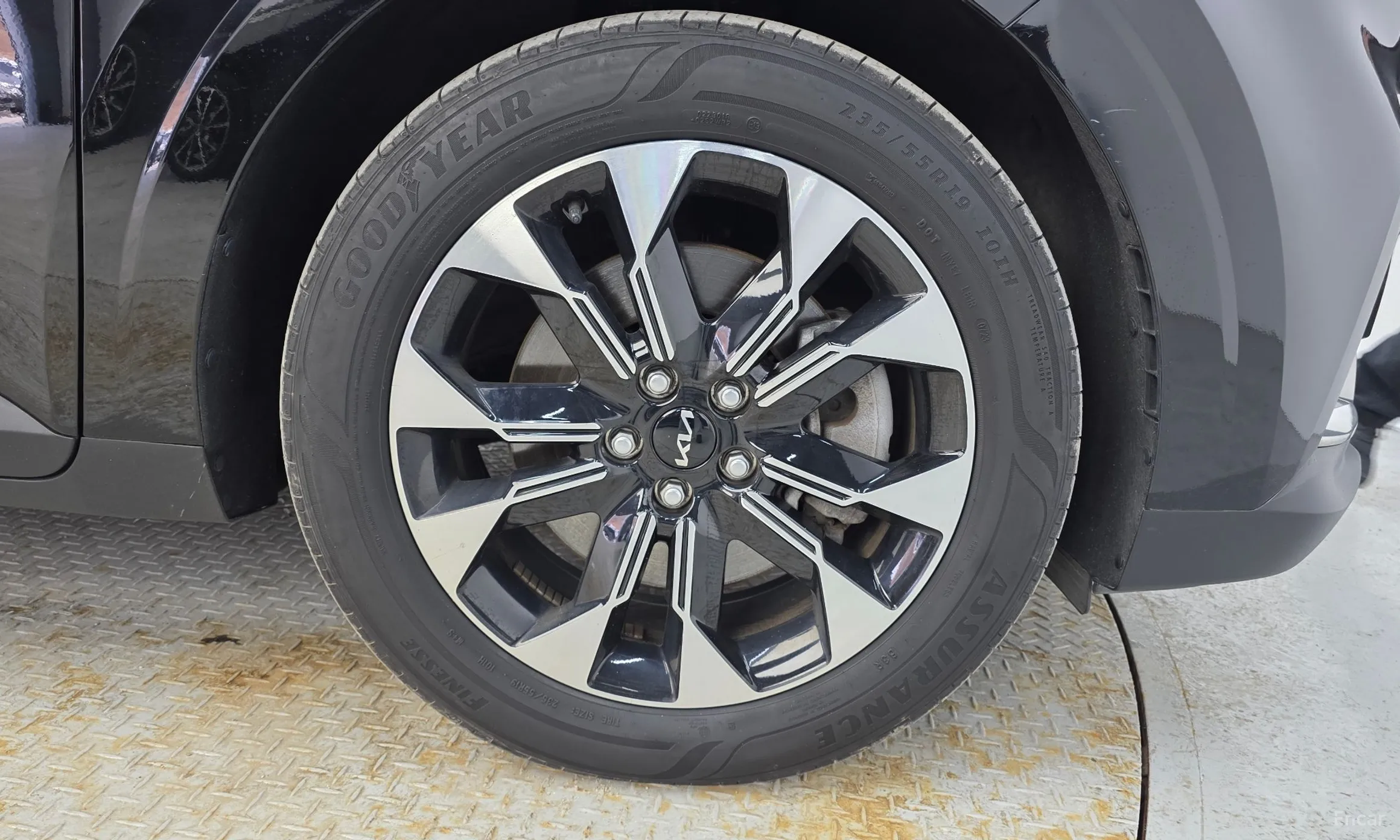 Kia Carnival Gen 4 превью 5