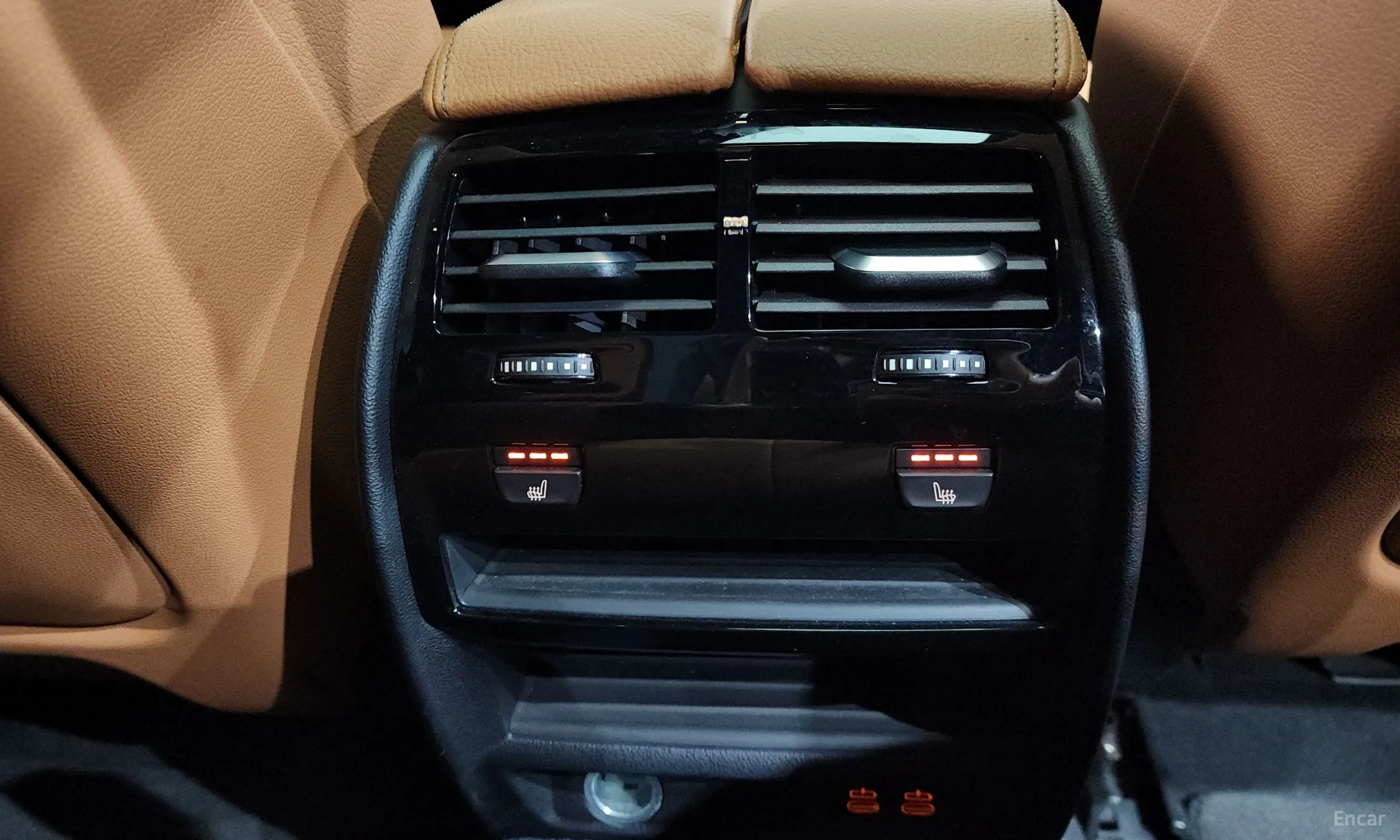 BMW 5 Series (G30) превью 19