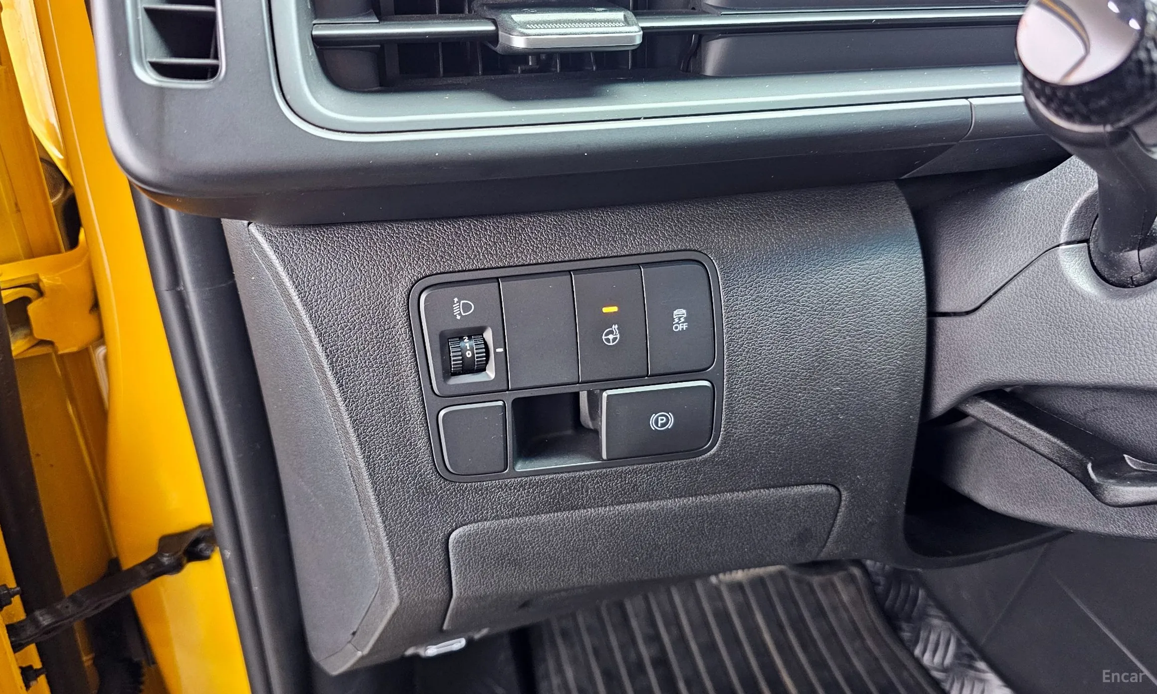 Hyundai Staria превью 16