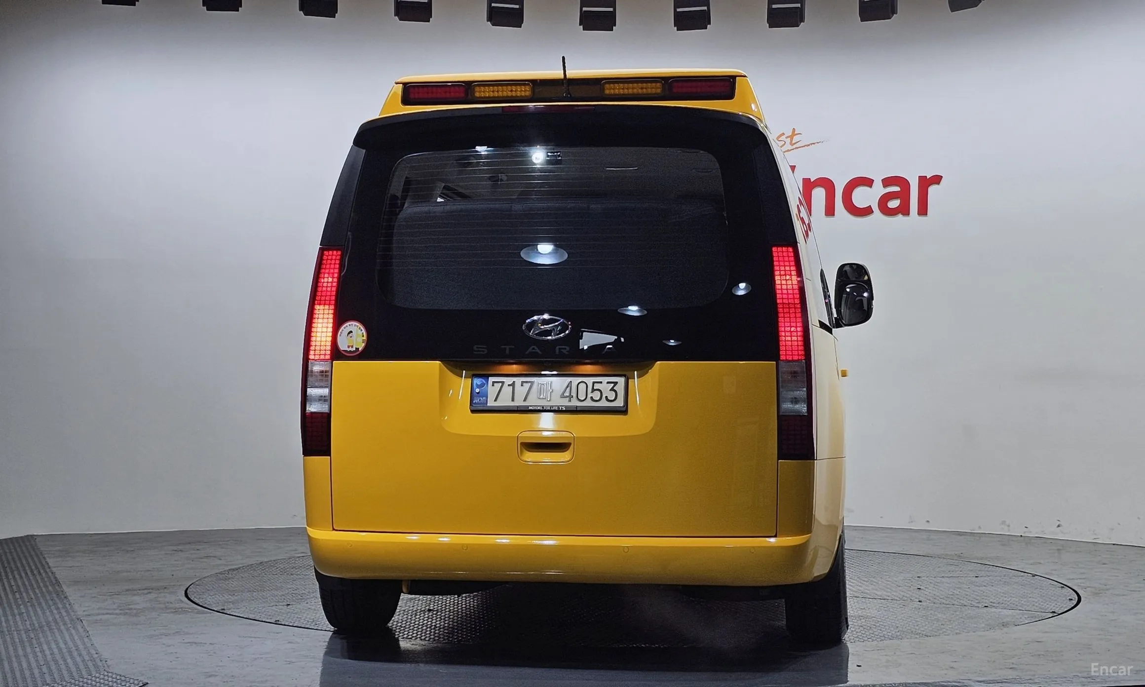 Hyundai Staria превью 4