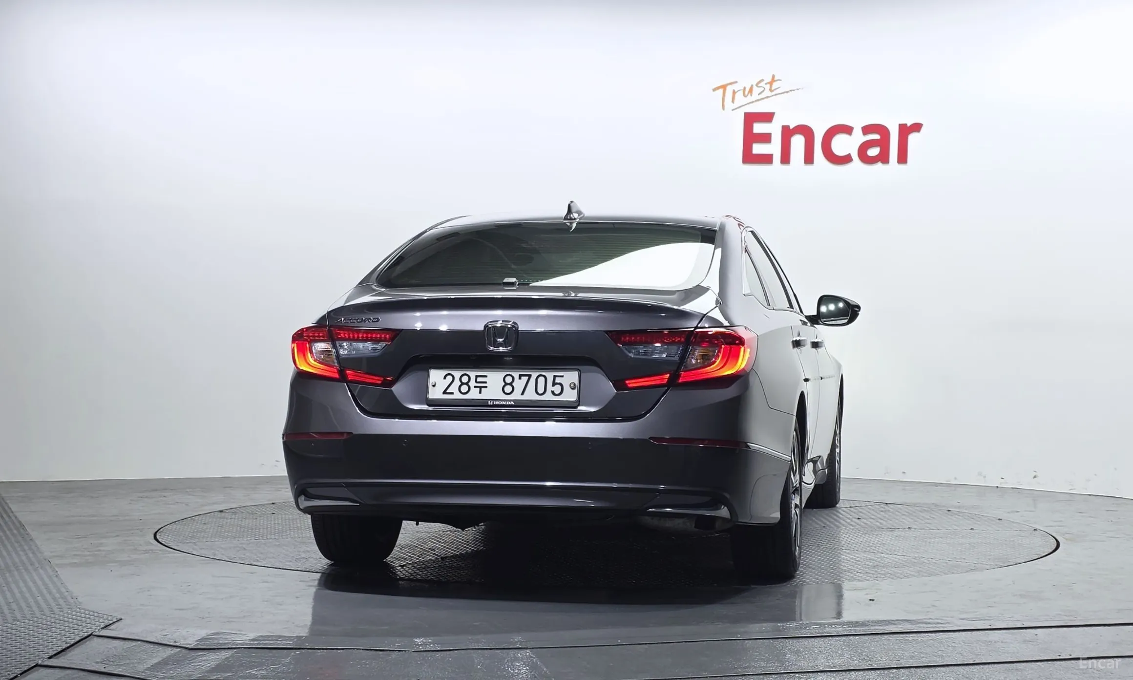 Honda Accord 10th Generation превью 4