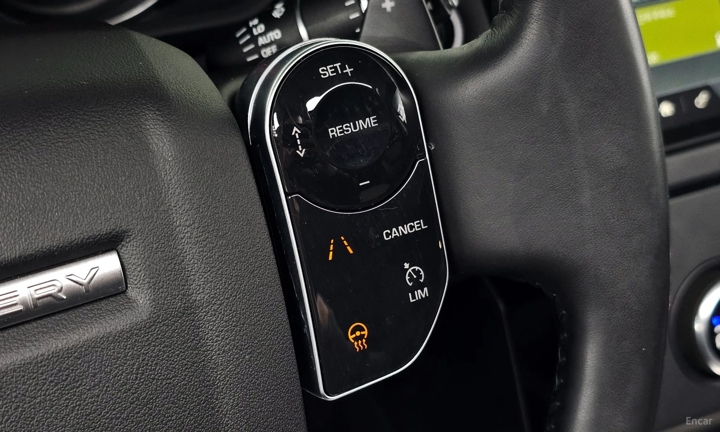 Land Rover Discovery 5 превью 14