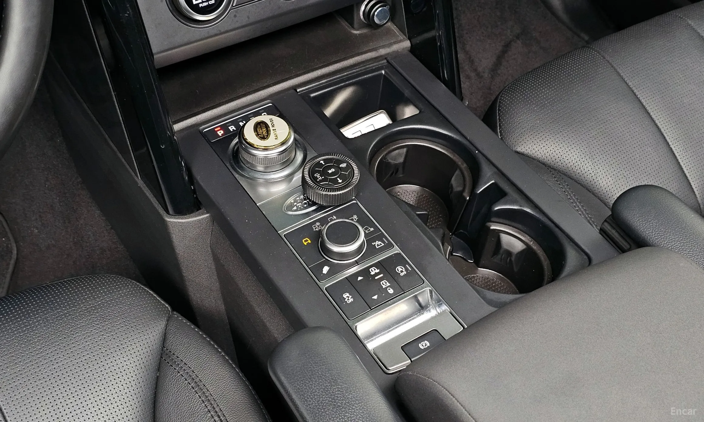 Land Rover Discovery 5 превью 9