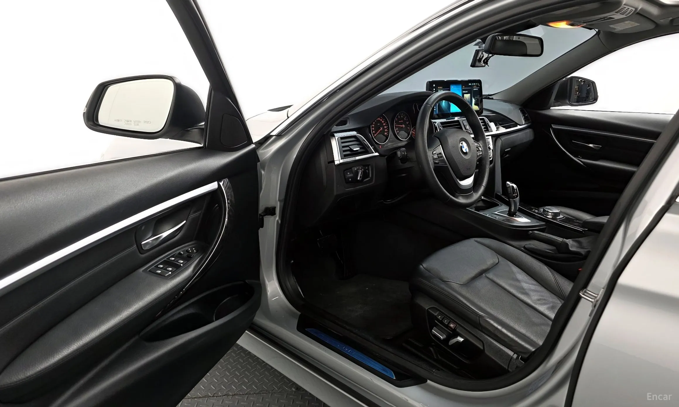 BMW 3 Series (F30) превью 10
