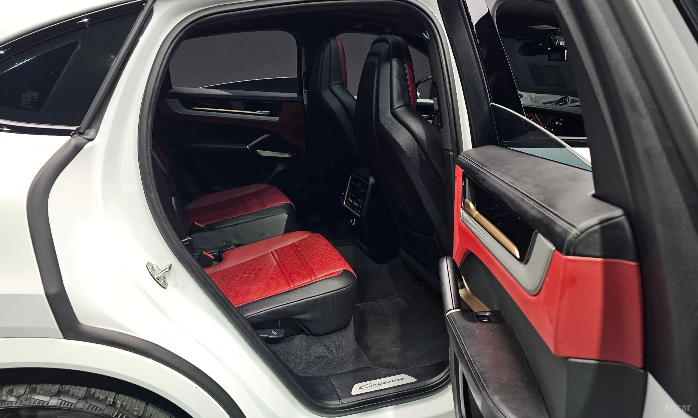 Porsche Cayenne (PO536) превью 11