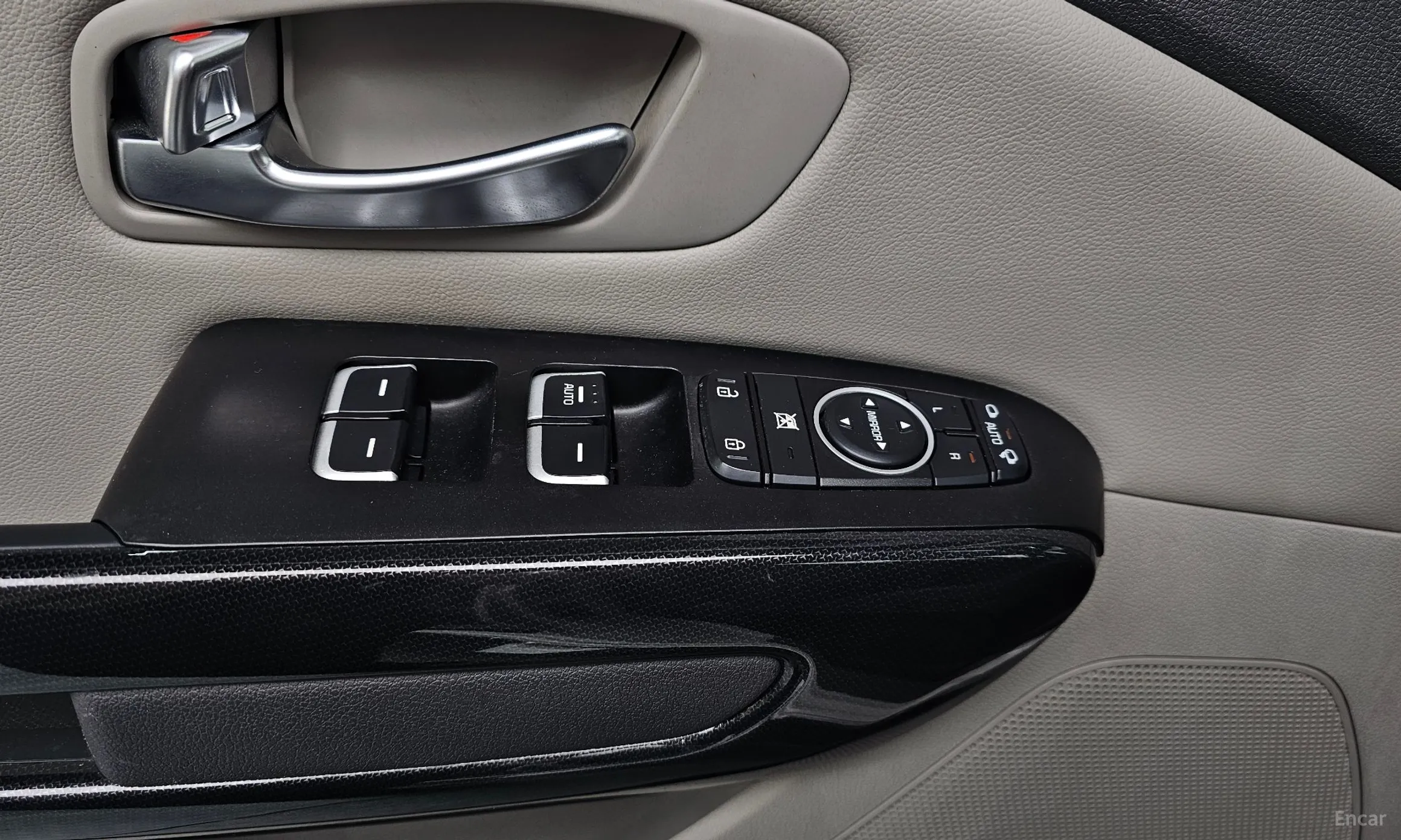 Kia Carnival превью 16