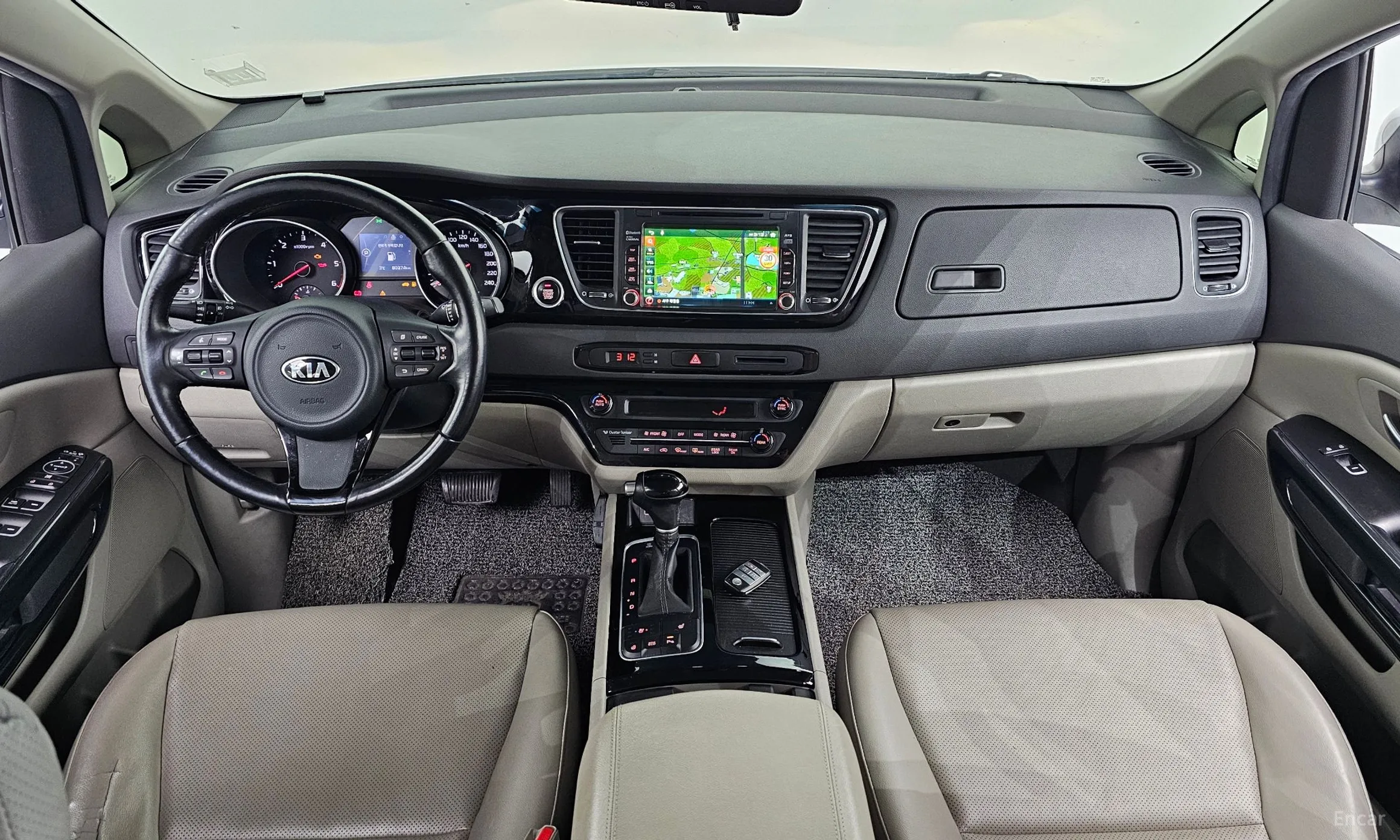 Kia Carnival превью 7