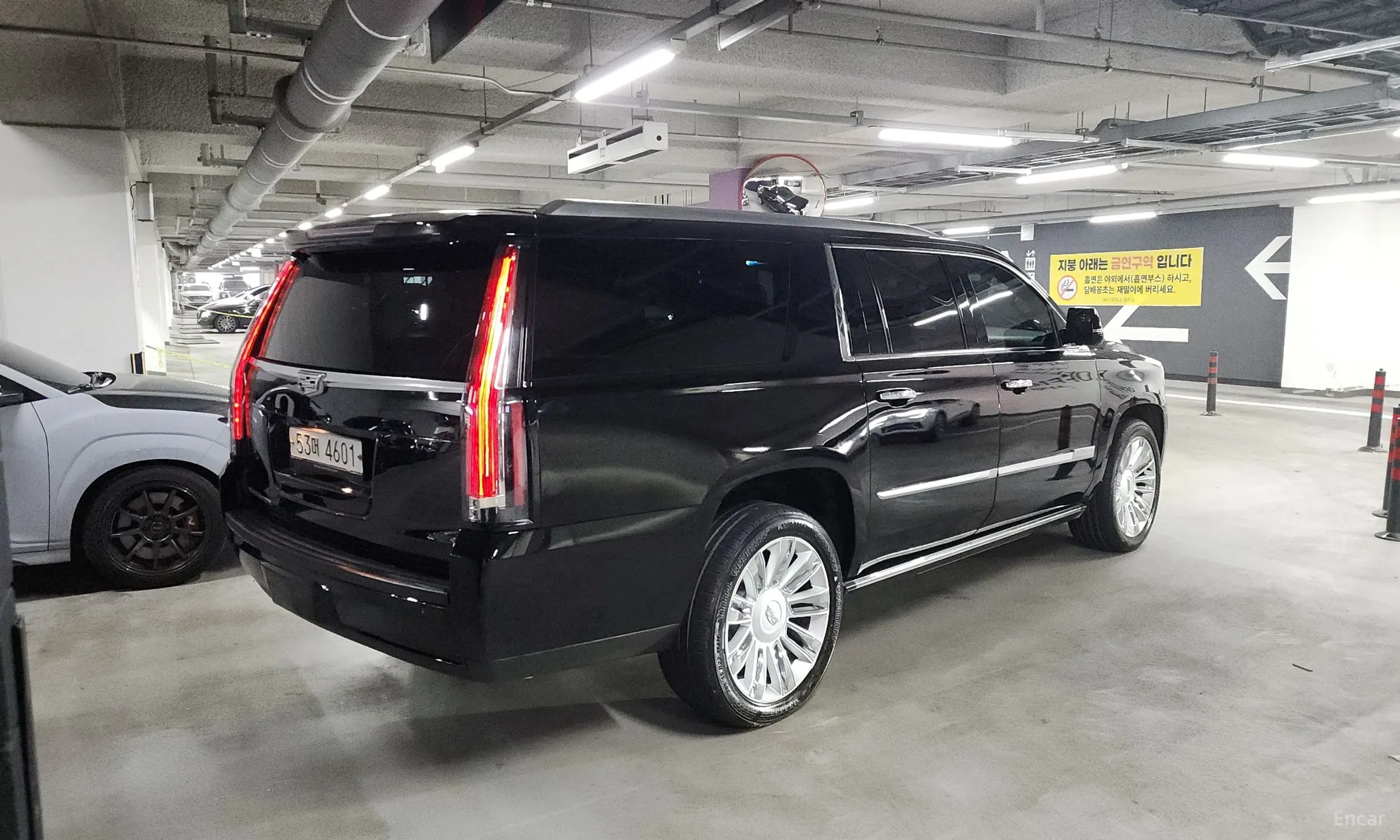 Cadillac Escalade превью 2