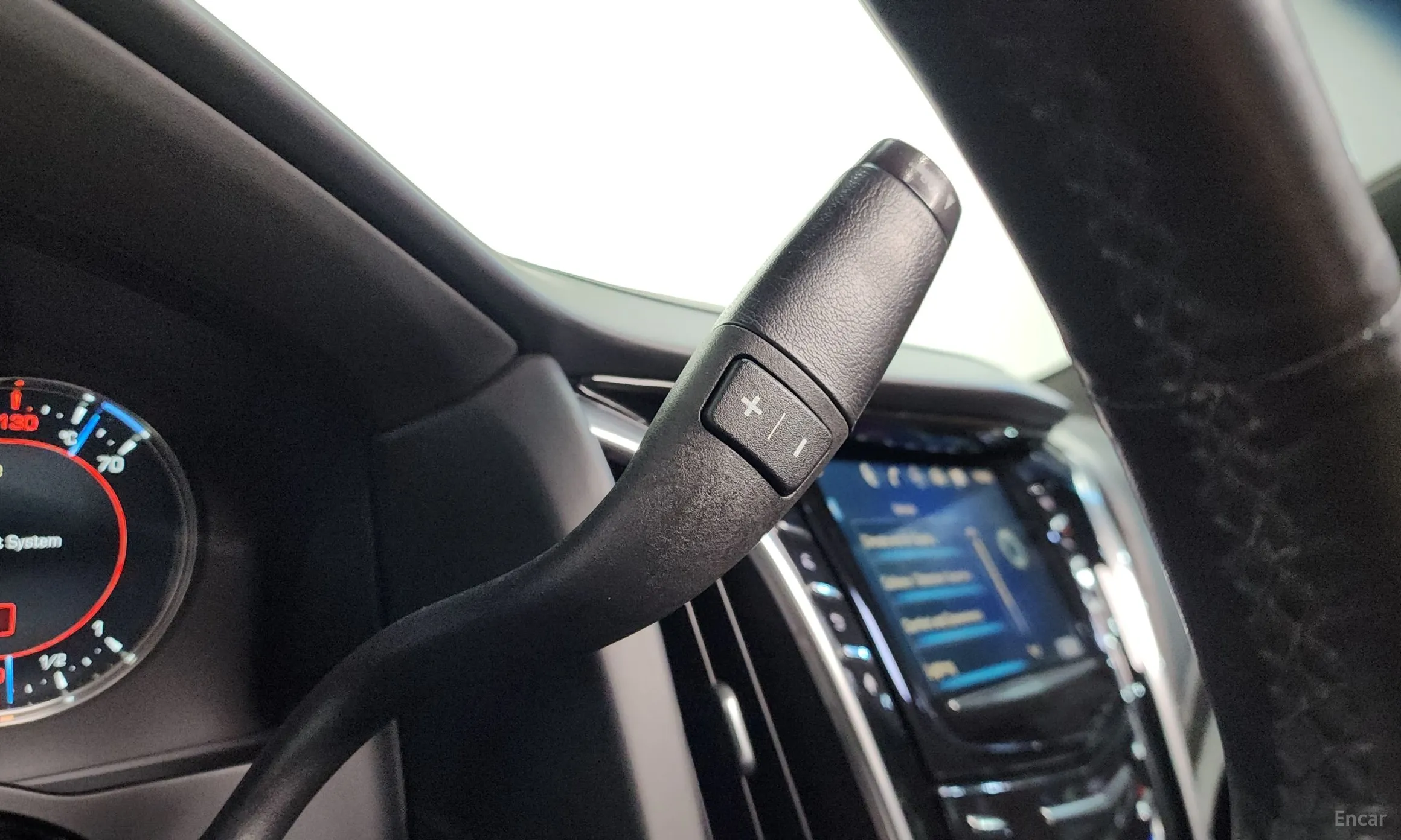 Cadillac Escalade превью 9