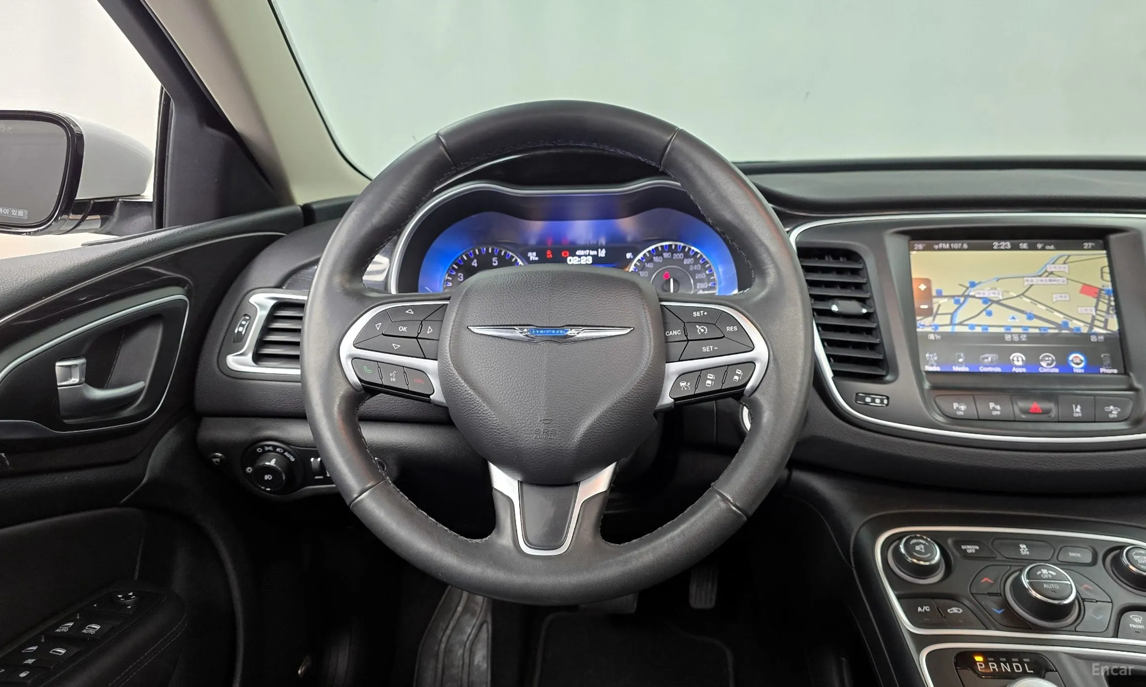 Chrysler 200 Second generation превью 13