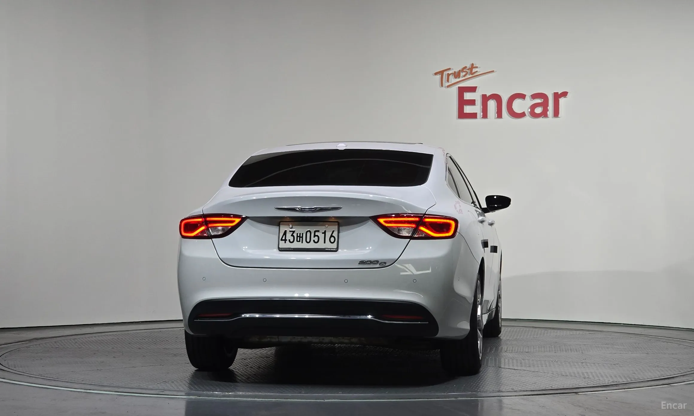Chrysler 200 Second generation превью 4