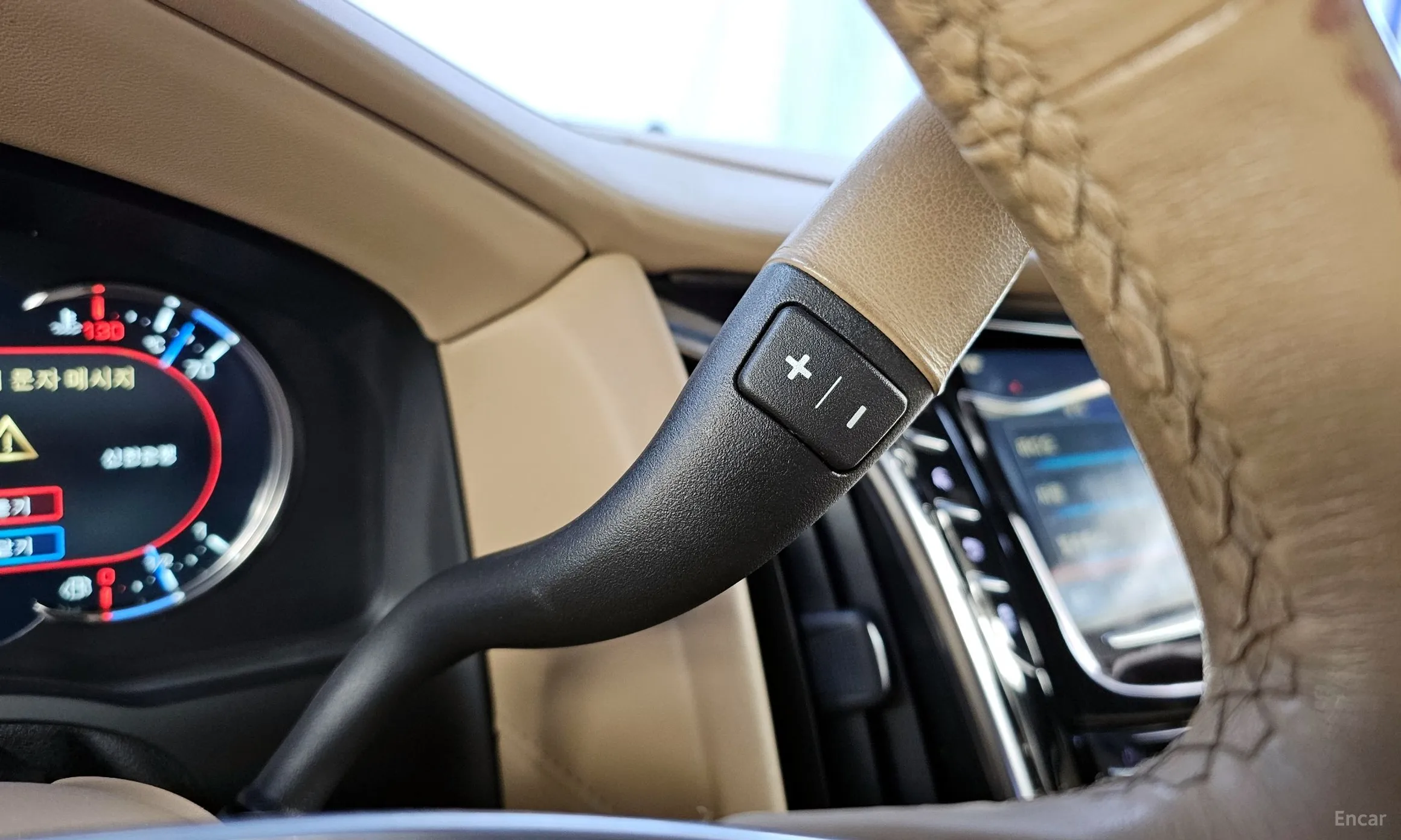 Cadillac Escalade превью 9