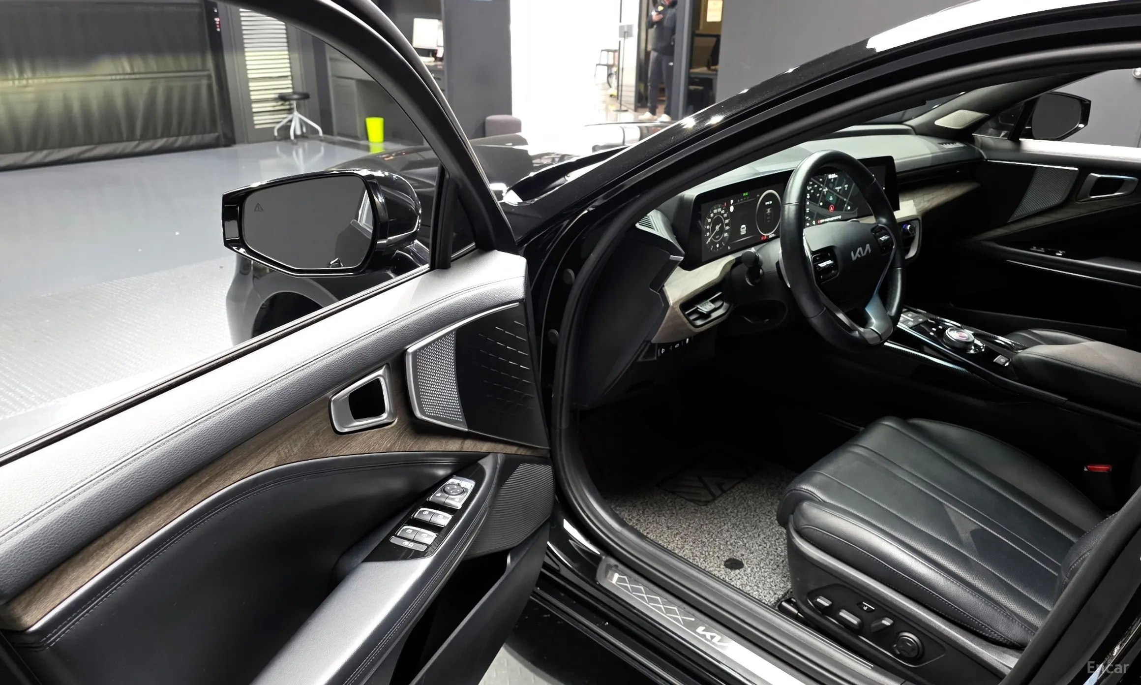Kia K8 превью 11