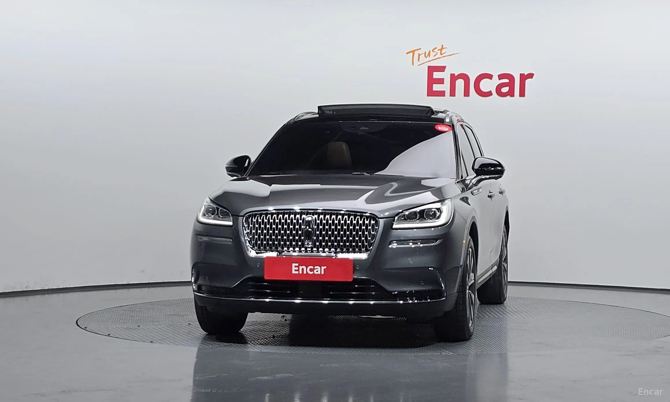 Lincoln Corsair превью 3